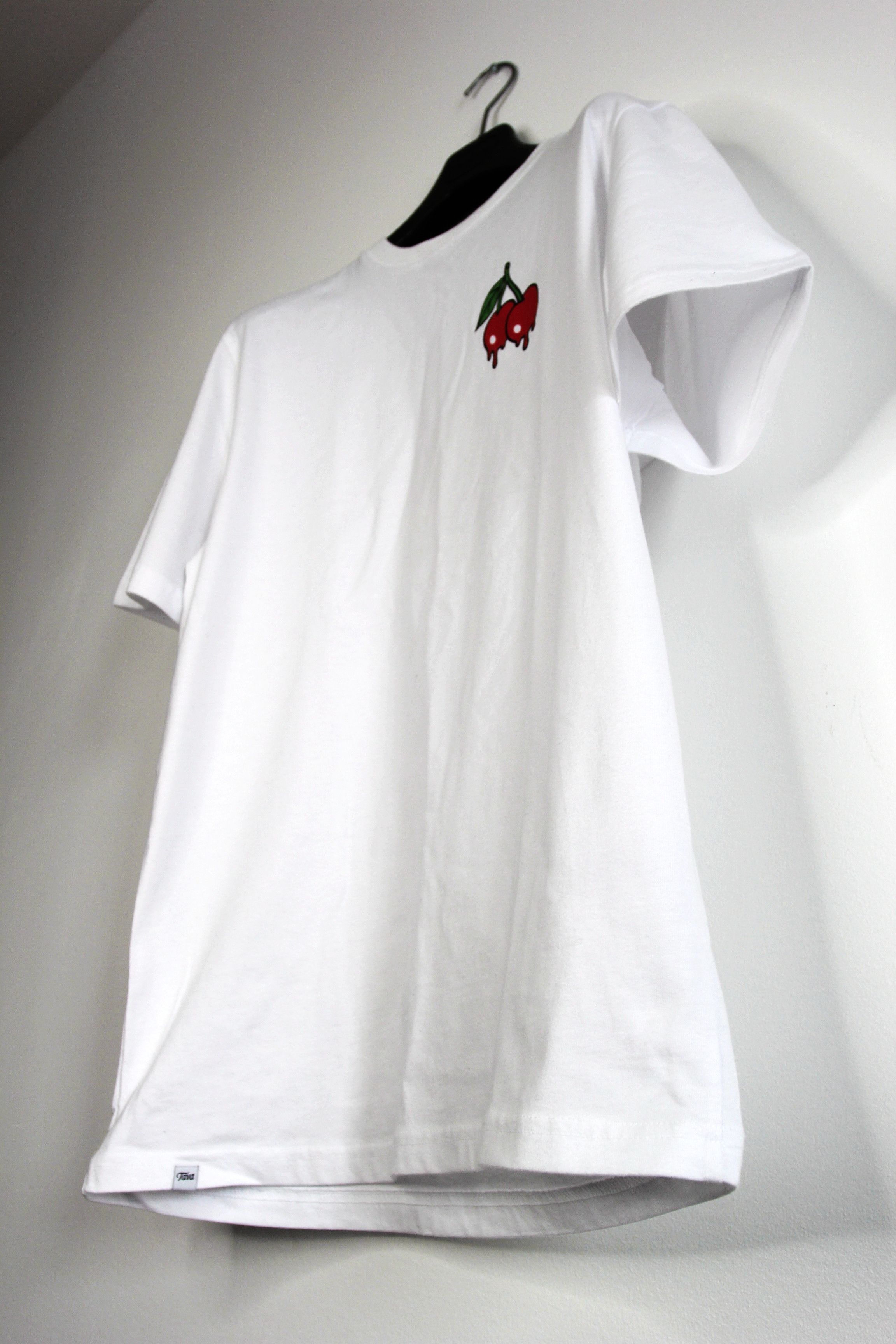 Other BNWT AW22 TAVA CHERRY TSHIRT S Size US S / EU 44-46 / 1 - 5 Thumbnail