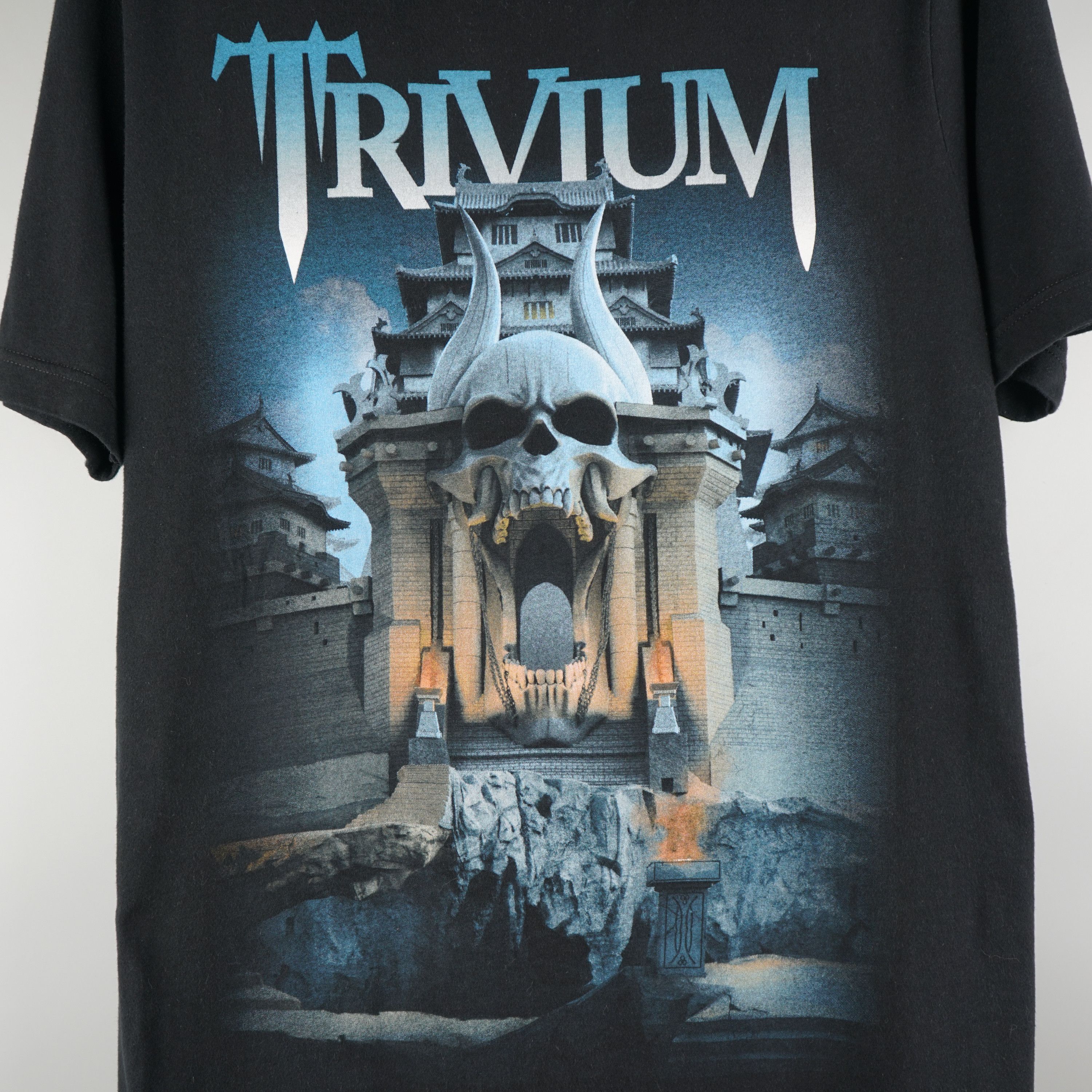 Band Tees × Vintage 2016 Trivium Tour T-shirt Size US XL / EU 56 / 4 - 2 Thumbnail