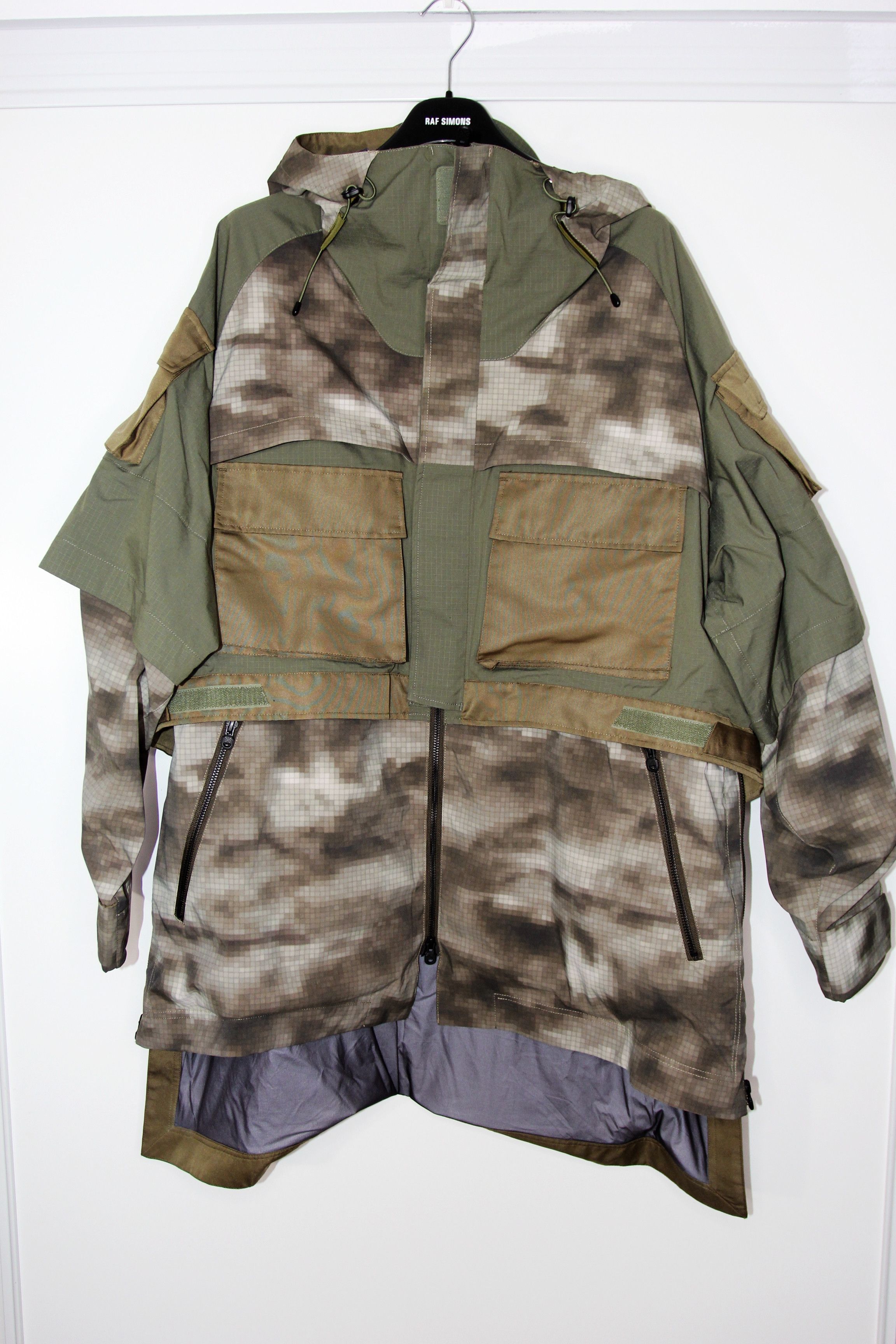 White Mountaineering BNWT AW20 WHITE MOUNTAINEERING INFINIUM CLOUD COAT 2 Size US M / EU 48-50 / 2 - 2 Thumbnail