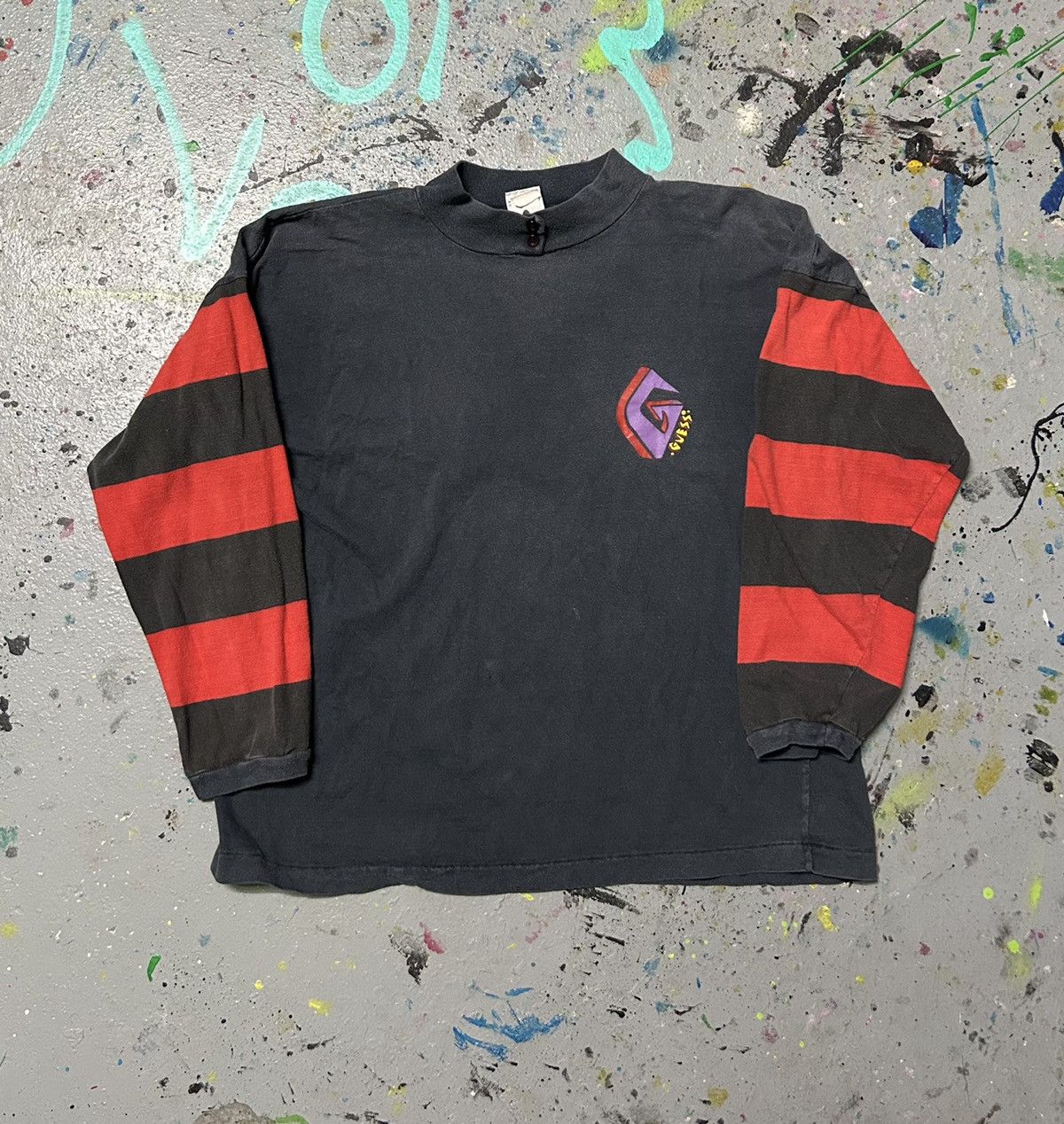 Guess × Vintage Vintage baggy Guess longsleeve abstract T-shirt 1980s Size US M / EU 48-50 / 2 - 2 Thumbnail
