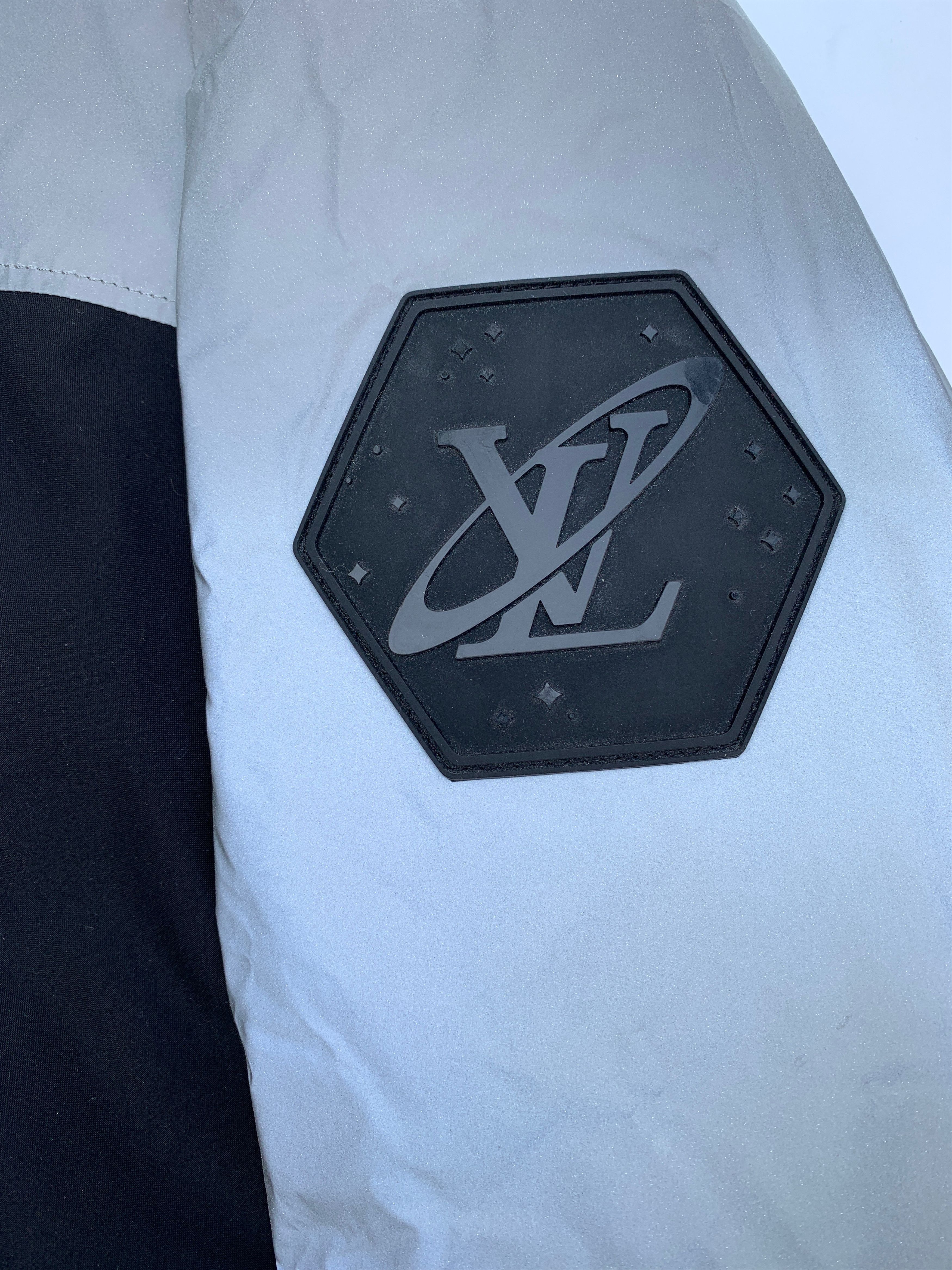 Louis Vuitton Louis Vuitton Patch Ski Jacket Size 50 Black Gray BNWT $3950 Size US M / EU 48-50 / 2 - 8 Thumbnail