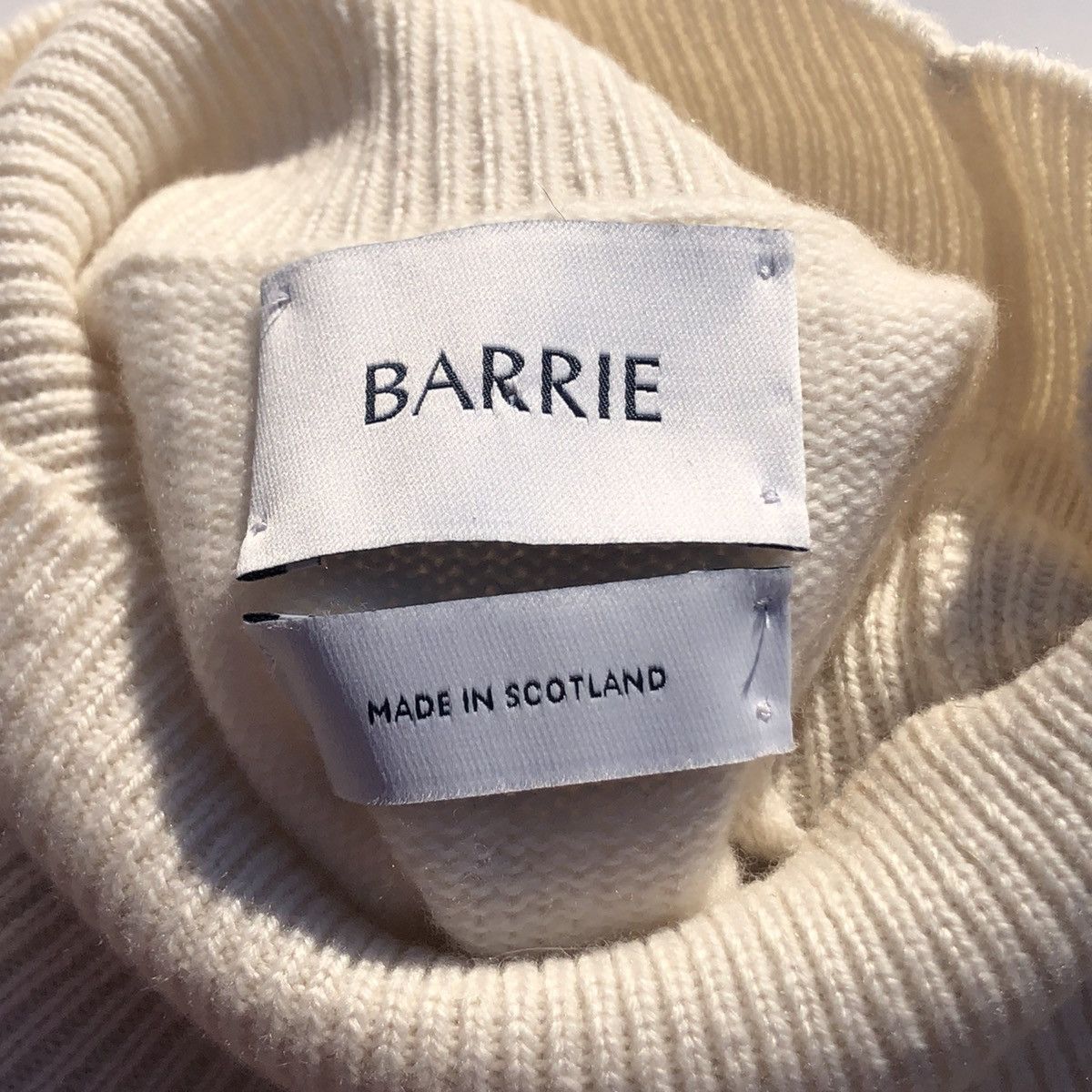 Barrie Barrie Troisieme Dimension Cashmere Turtleneck Sweater $1395 Size M / US 6-8 / IT 42-44 - 7 Thumbnail