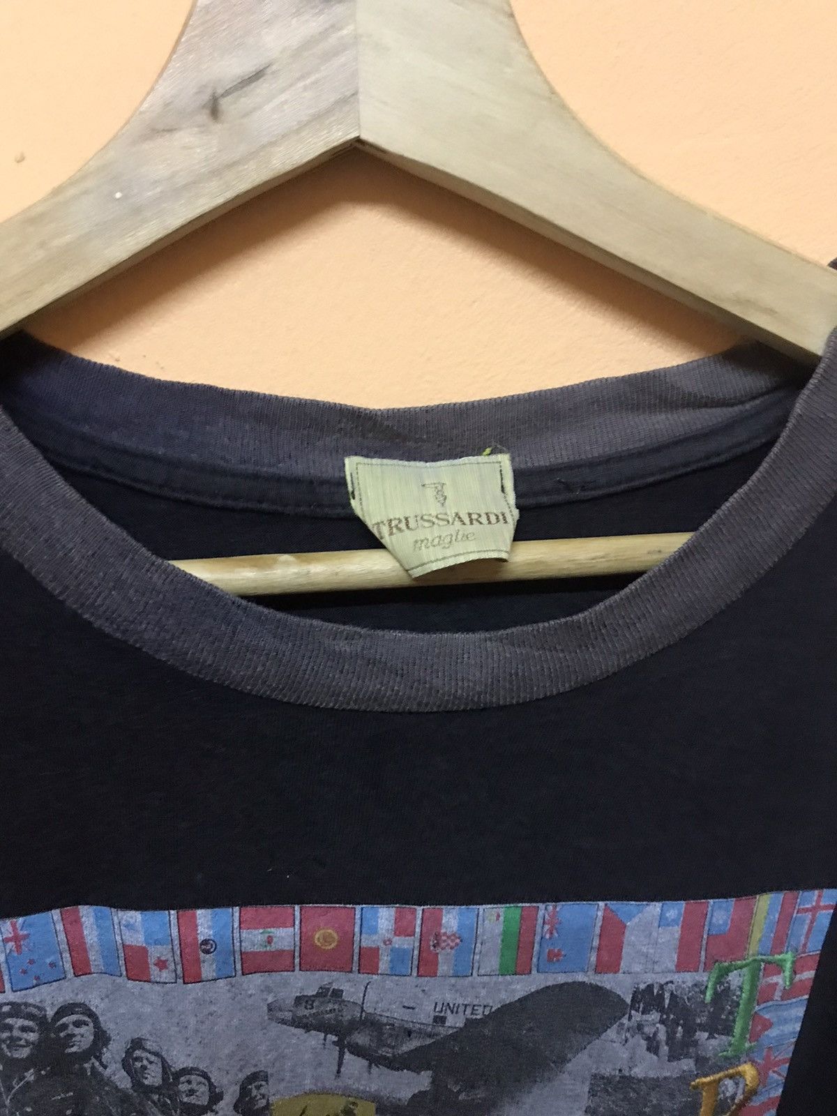 Trussardi ‼️MADE IN ITALY TRUSSADI PEACE NO WAR TSHIRT‼️ Size US L / EU 52-54 / 3 - 2 Thumbnail