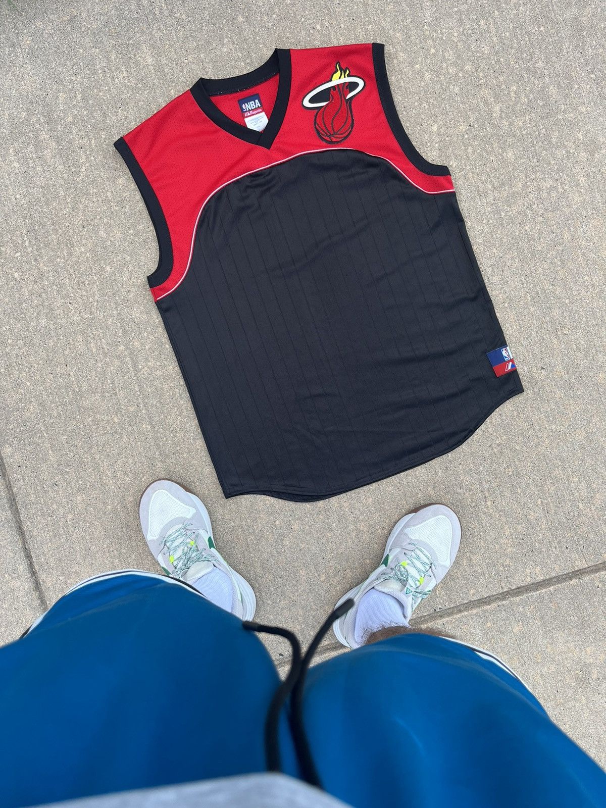 Majestic × NBA × Vintage VINTAGE 90’S NBA MAJESTIC BASKETBALL JERSEY Size US L / EU 52-54 / 3 - 1 Thumbnail