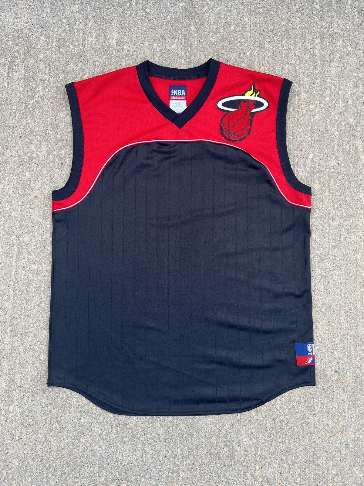 Majestic × NBA × Vintage VINTAGE 90’S NBA MAJESTIC BASKETBALL JERSEY Size US L / EU 52-54 / 3 - 4 Thumbnail