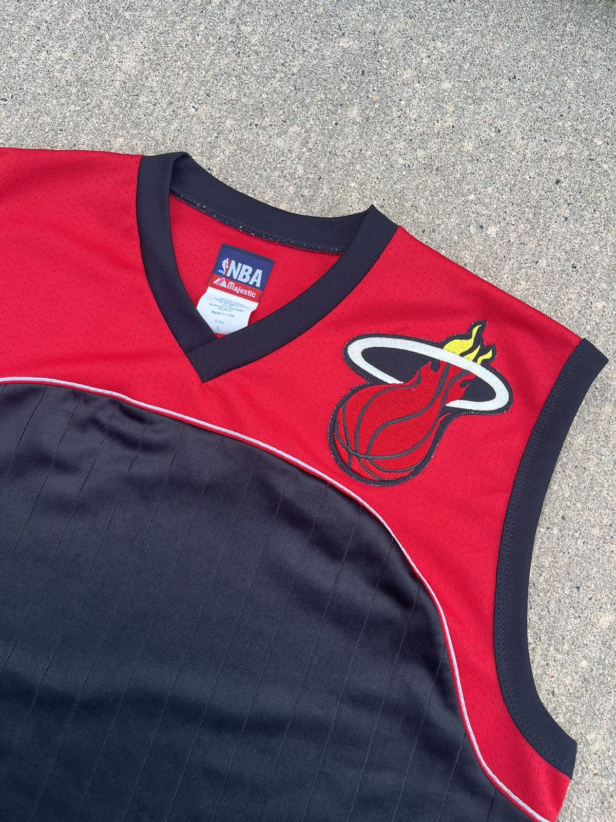 Majestic × NBA × Vintage VINTAGE 90’S NBA MAJESTIC BASKETBALL JERSEY Size US L / EU 52-54 / 3 - 6 Thumbnail