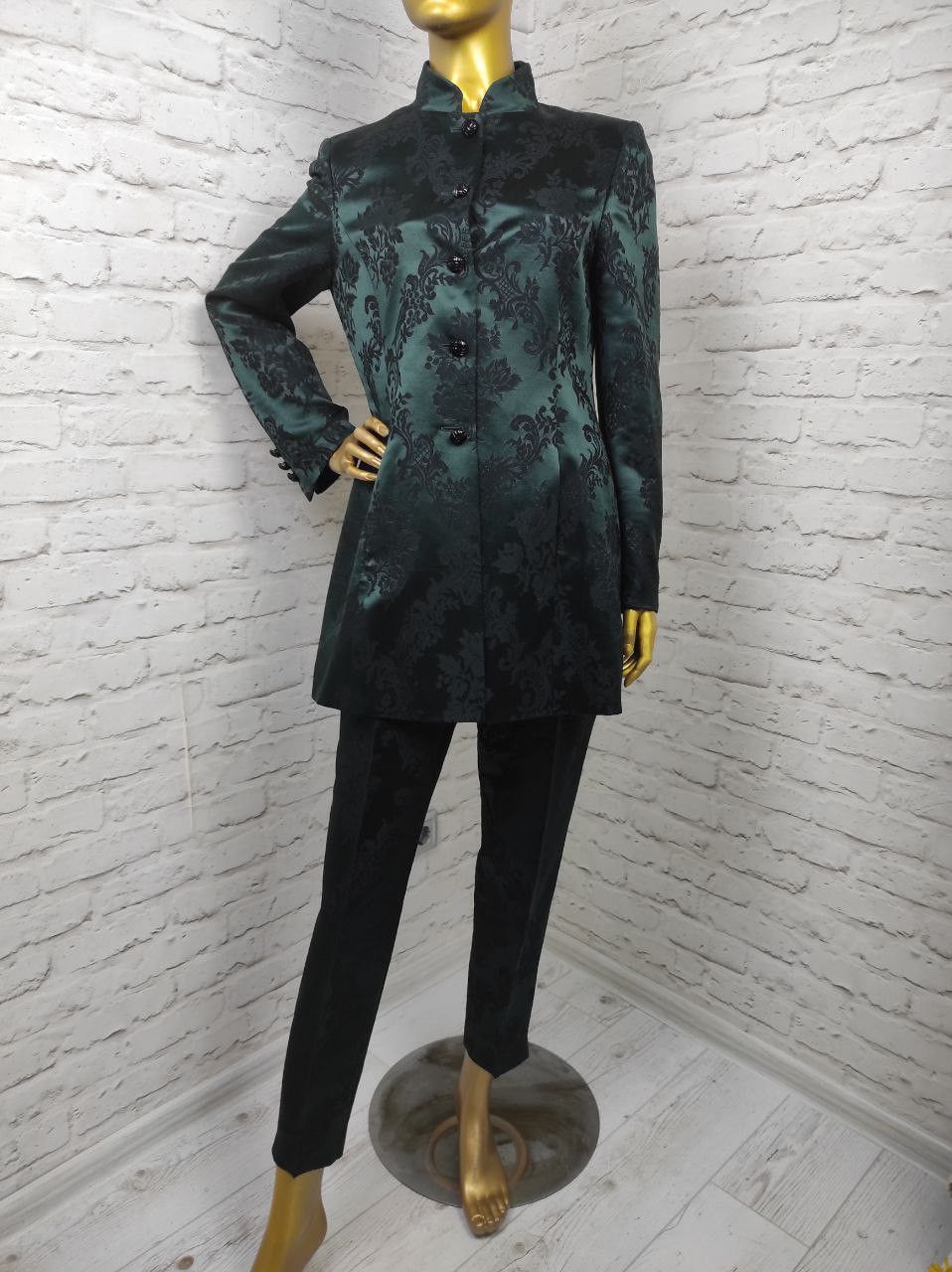 image of Escada Margaretha Ley Gorgeous Jacquard Pants Suit Size 38 in Satin Green, Women's