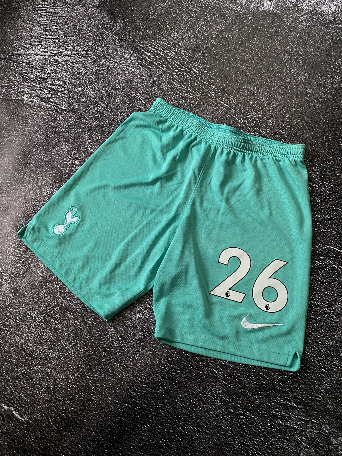 Nike Nike Football Shorts Tottenham Size US 30 / EU 46 - 2 Thumbnail