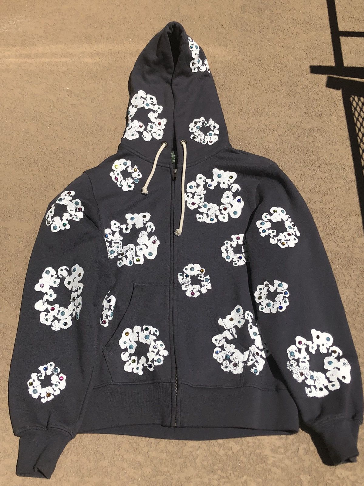 新到着 パーカー Denim Tears Rhinestone Wreath Zip Hoodie パーカー 