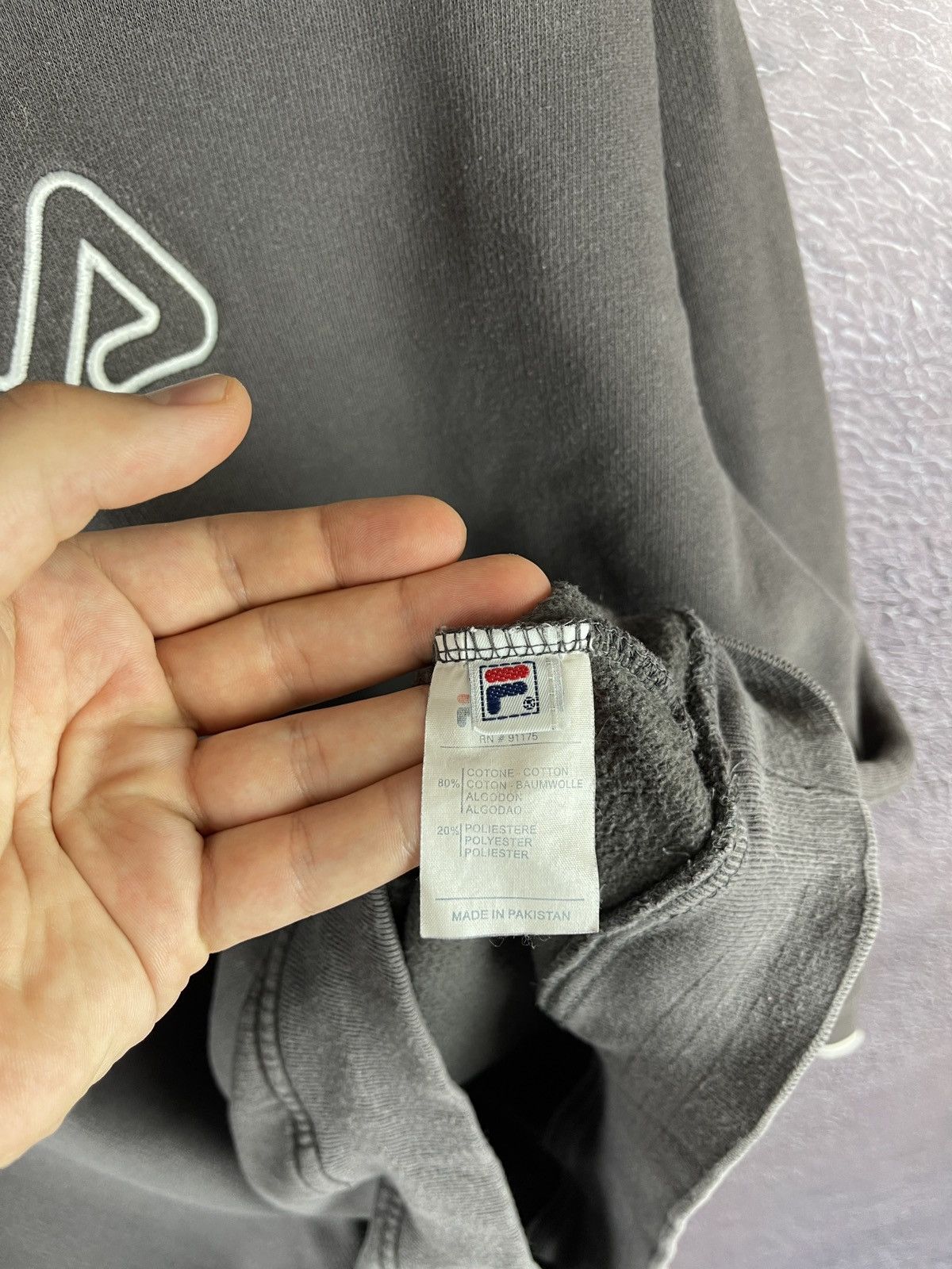 Fila Fila vintage grey big logo oversized sweatshirt faded Size US L / EU 52-54 / 3 - 11 Thumbnail