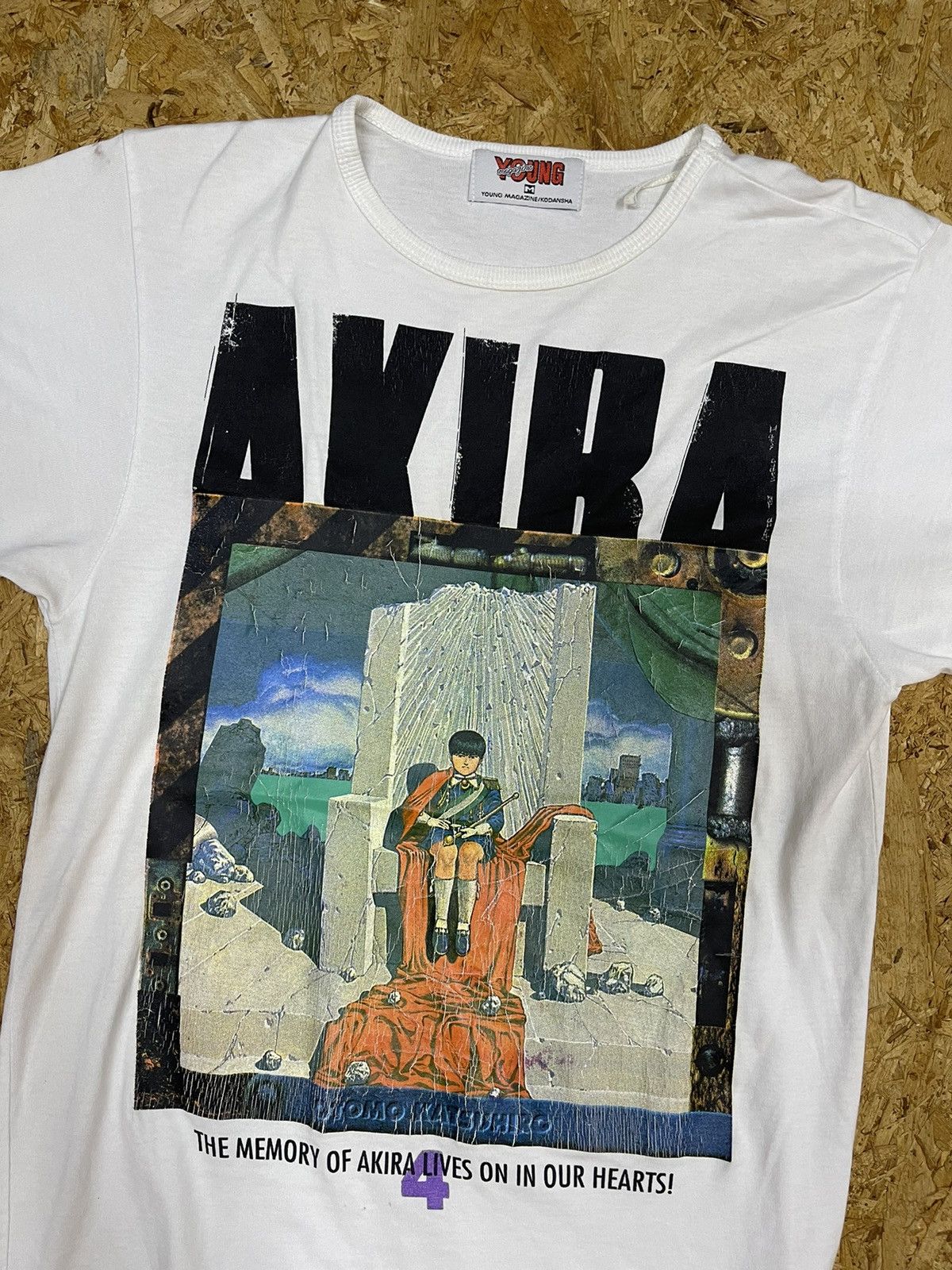 Anime × Vintage VINTAGE AKIRA CHAPTER 4 MAGAZINE 90s ANIME TEES Size US M / EU 48-50 / 2 - 4 Thumbnail