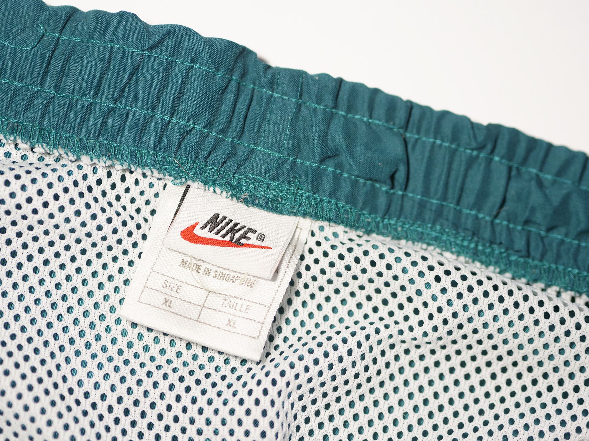 Nike Nike vintage 90s shorts Size US 36 / EU 52 - 3 Thumbnail