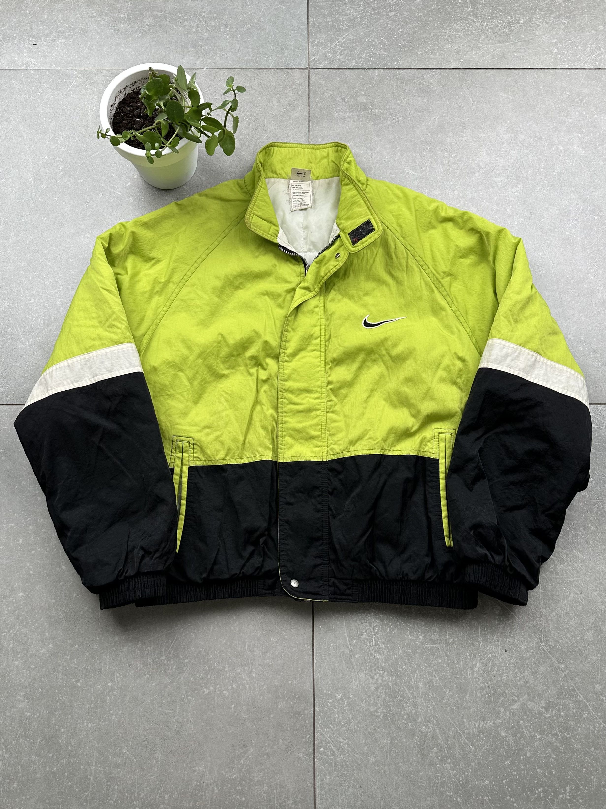 image of Nike Vintage Jacker in Green, Men's (Size Large)