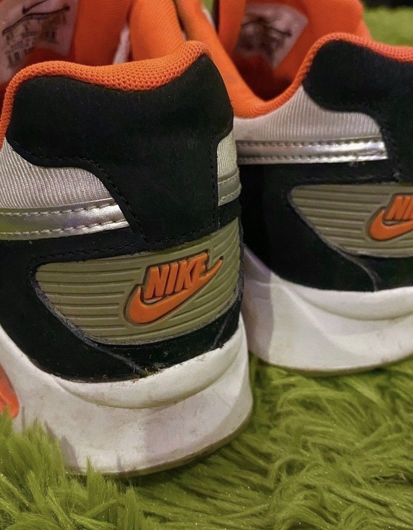 Vintage 2015 Nike Airmax Low Top Sneakers Size US 7.5 / EU 40-41 - 4 Thumbnail
