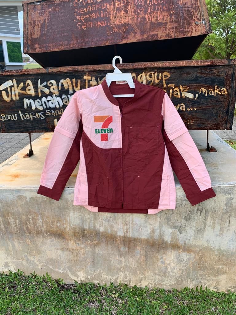 Japanese Brand Vintage 7Eleven 90s Uniform Size US M / EU 48-50 / 2 - 1 Thumbnail