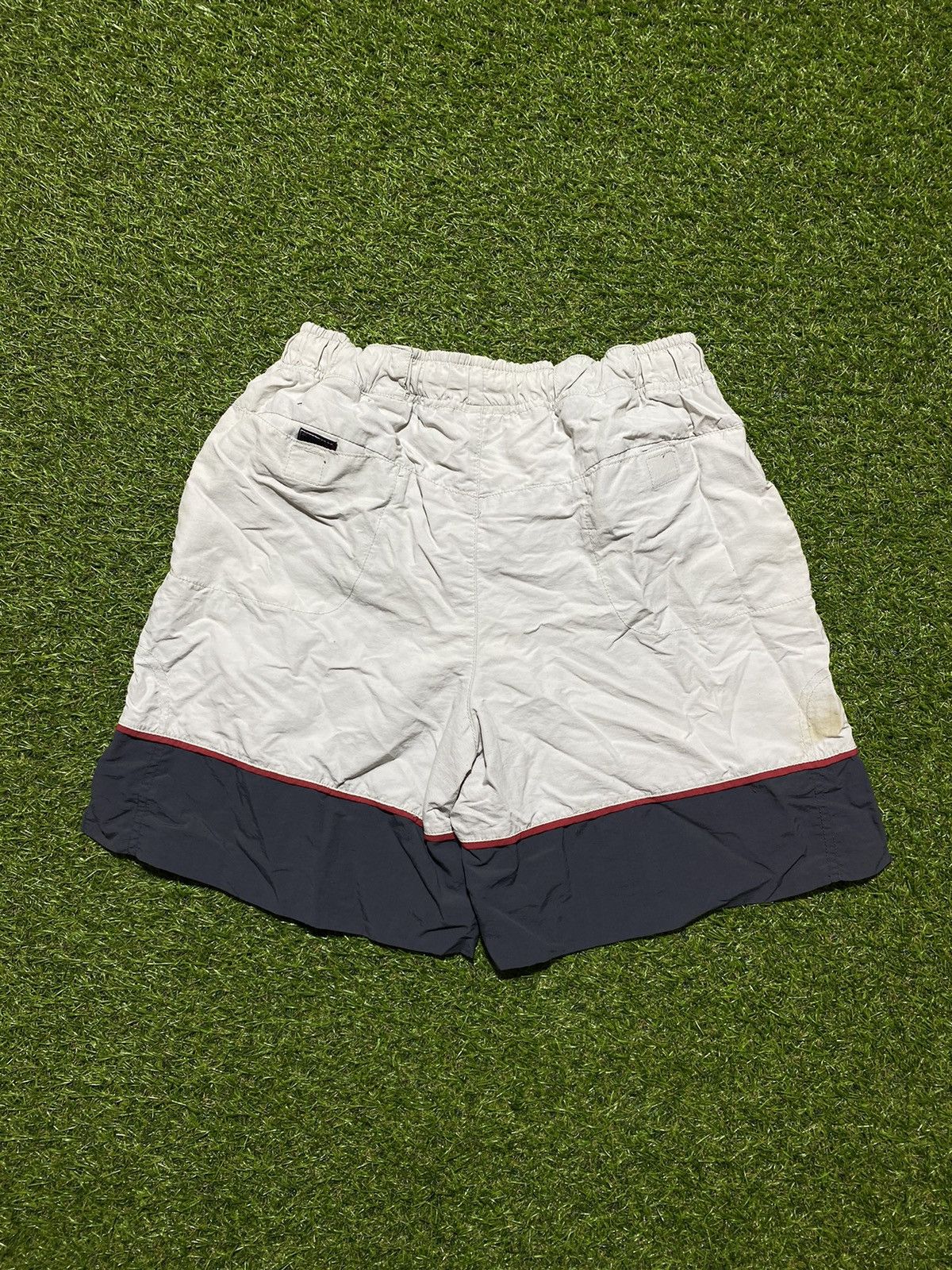 Nike Vintage Nike shorts streetwear swoosh casual y2k size M Size US 32 / EU 48 - 3 Thumbnail
