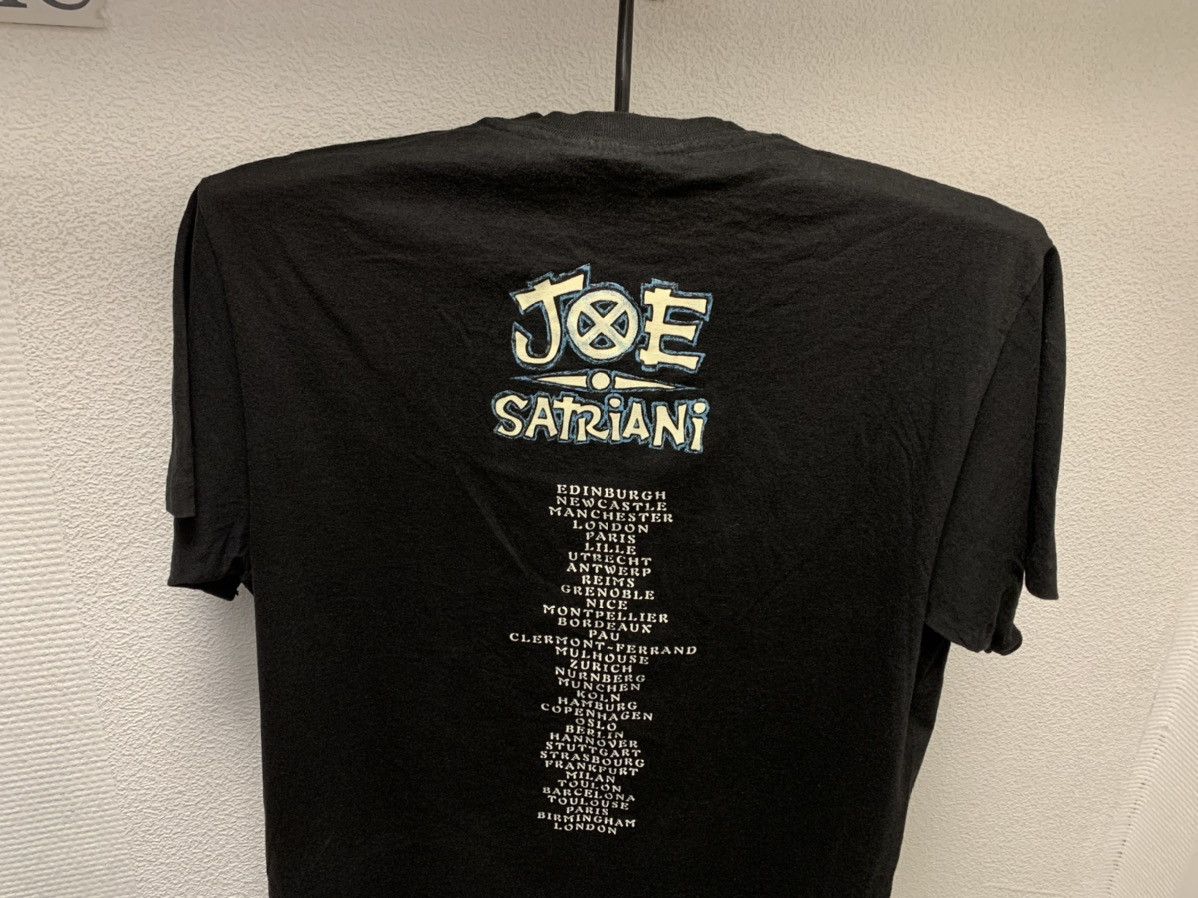 Band Tees The extremist 1993 Joe Satriani vintage tour tee L madeinusa Size US L / EU 52-54 / 3 - 4 Thumbnail