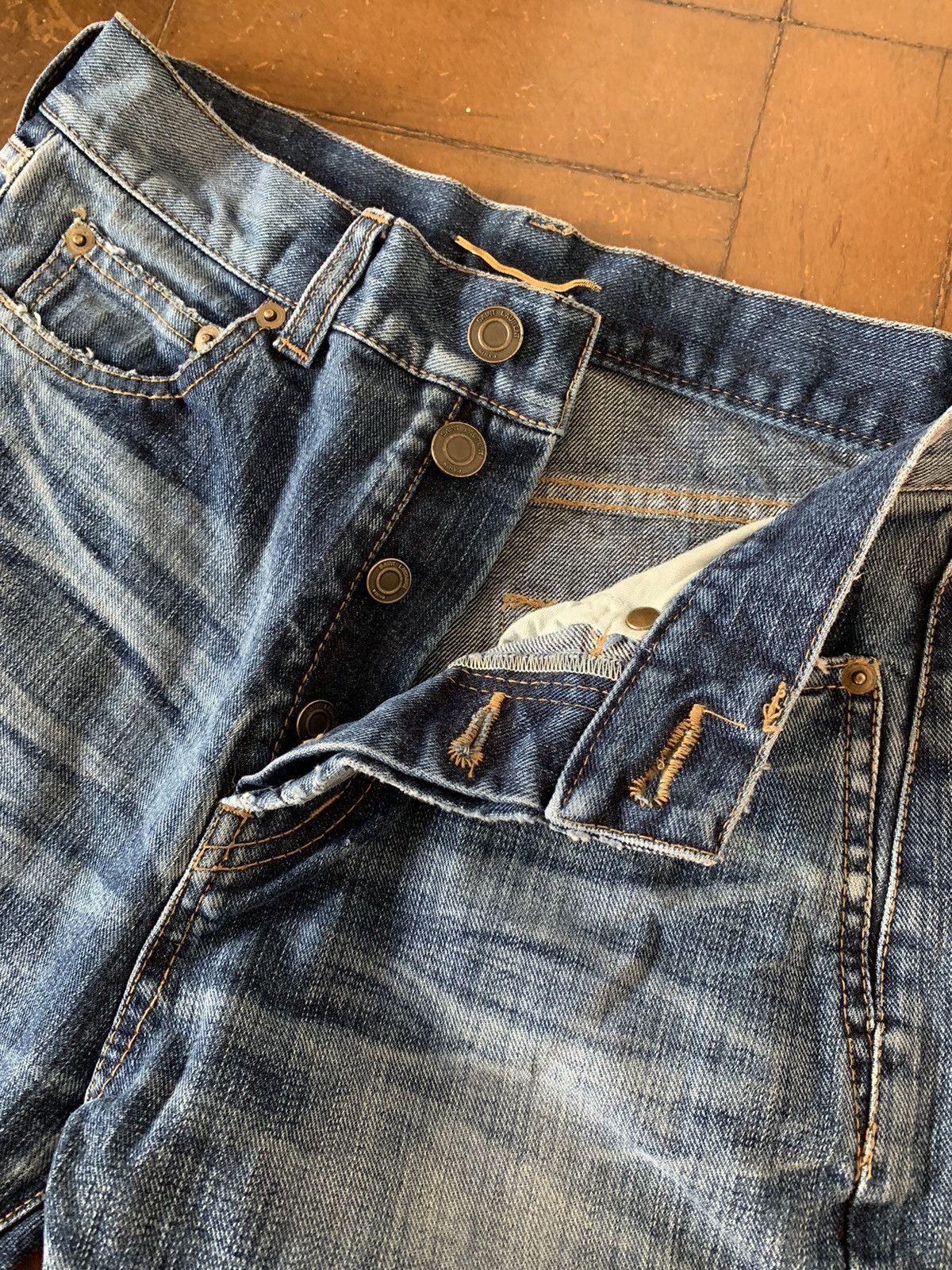 Saint Laurent Paris Saint Laurent Paris Asymmetric waistband blue jeans Size US 27 - 5 Thumbnail