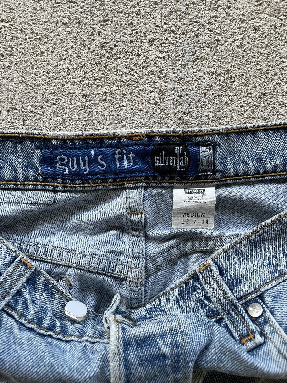Levi's 90s Levi’s Silver Tab Baggy Jeans Size US 32 / EU 48 - 7 Thumbnail
