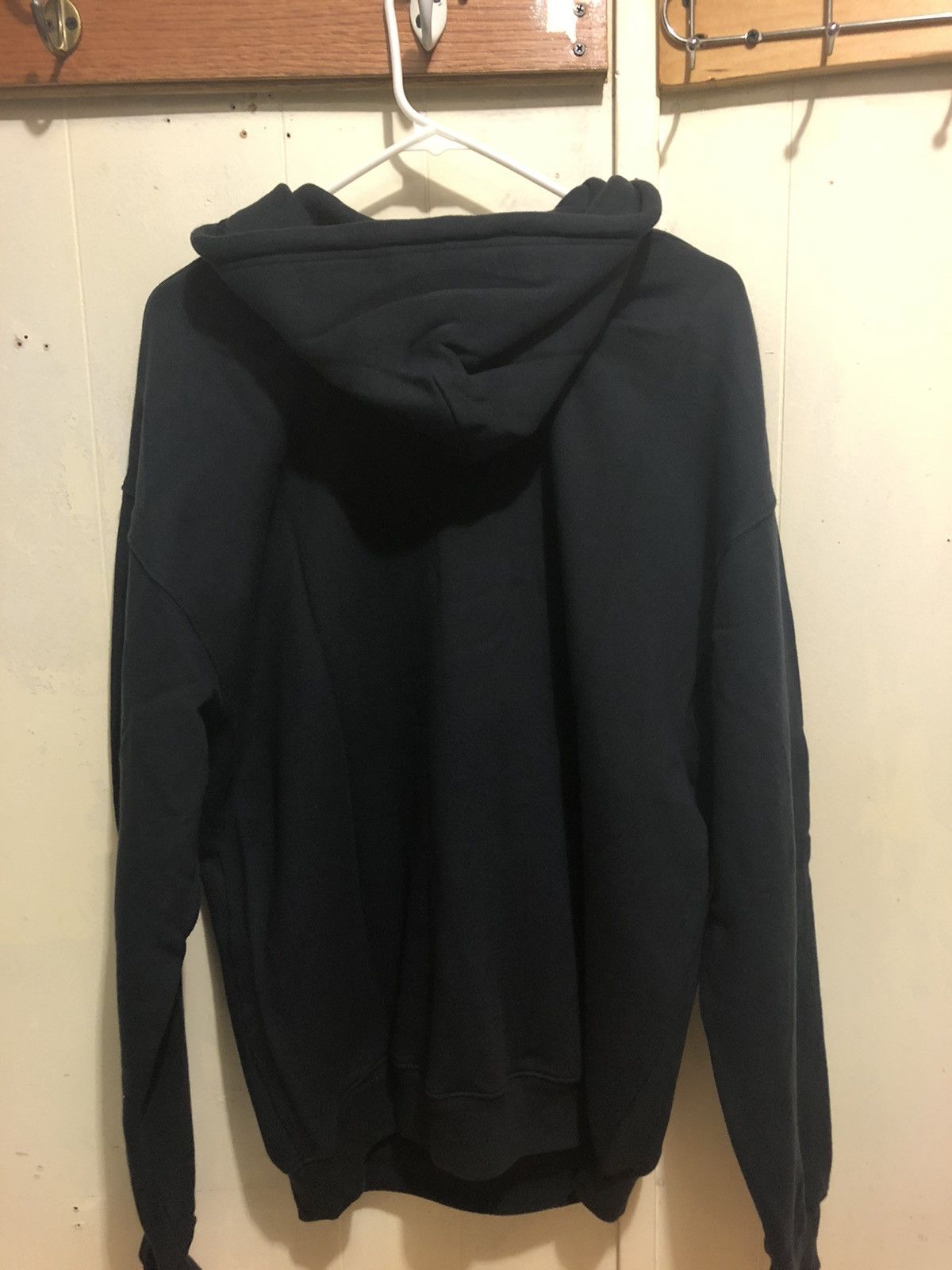 Balenciaga Black Glossy Logo Back Pull Hoodie Size US S / EU 44-46 / 1 - 2 Thumbnail
