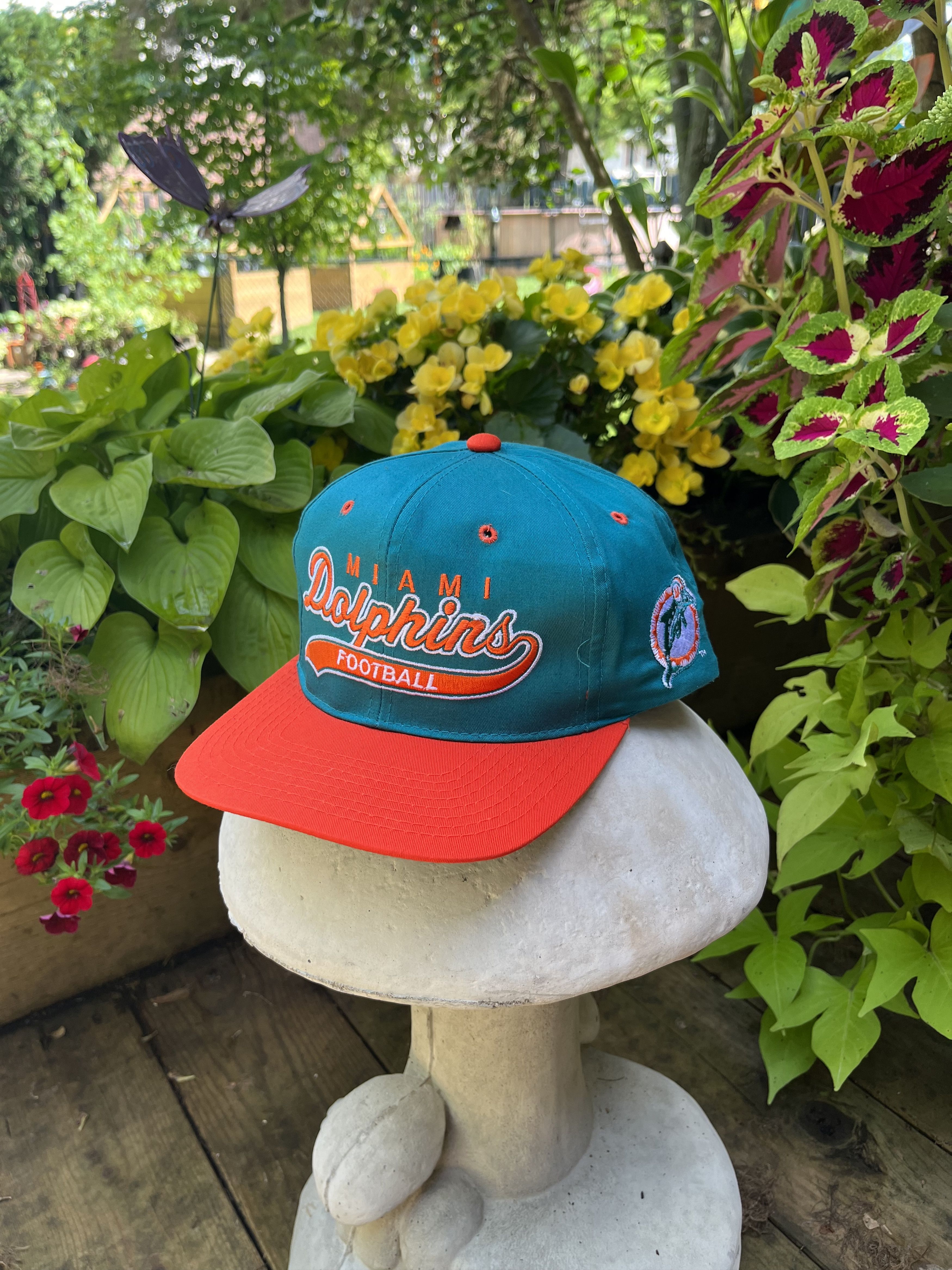 Vintage 90s Miami Dolphins Hat. in Great Condition 