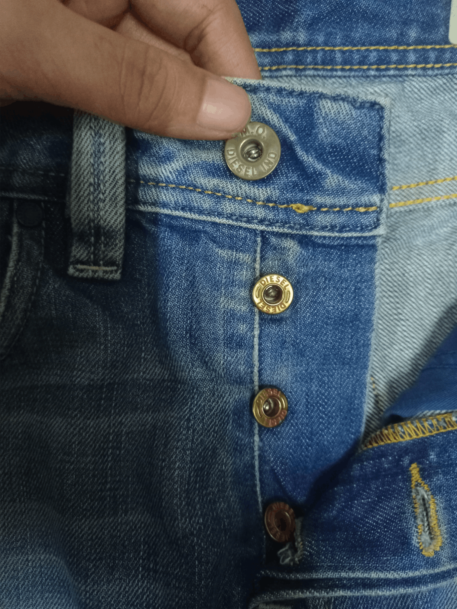 Diesel Vintage Diesel Levan Button Fly Distressed Baggy Jeans 29x29 Size US 29 - 4 Thumbnail