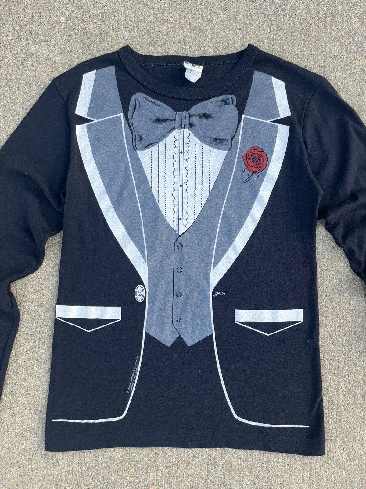 Vintage © 1980 TUXEDO ALL OVER PRINT LONG SLEEVE T-SHIRT Size US M / EU 48-50 / 2 - 3 Thumbnail
