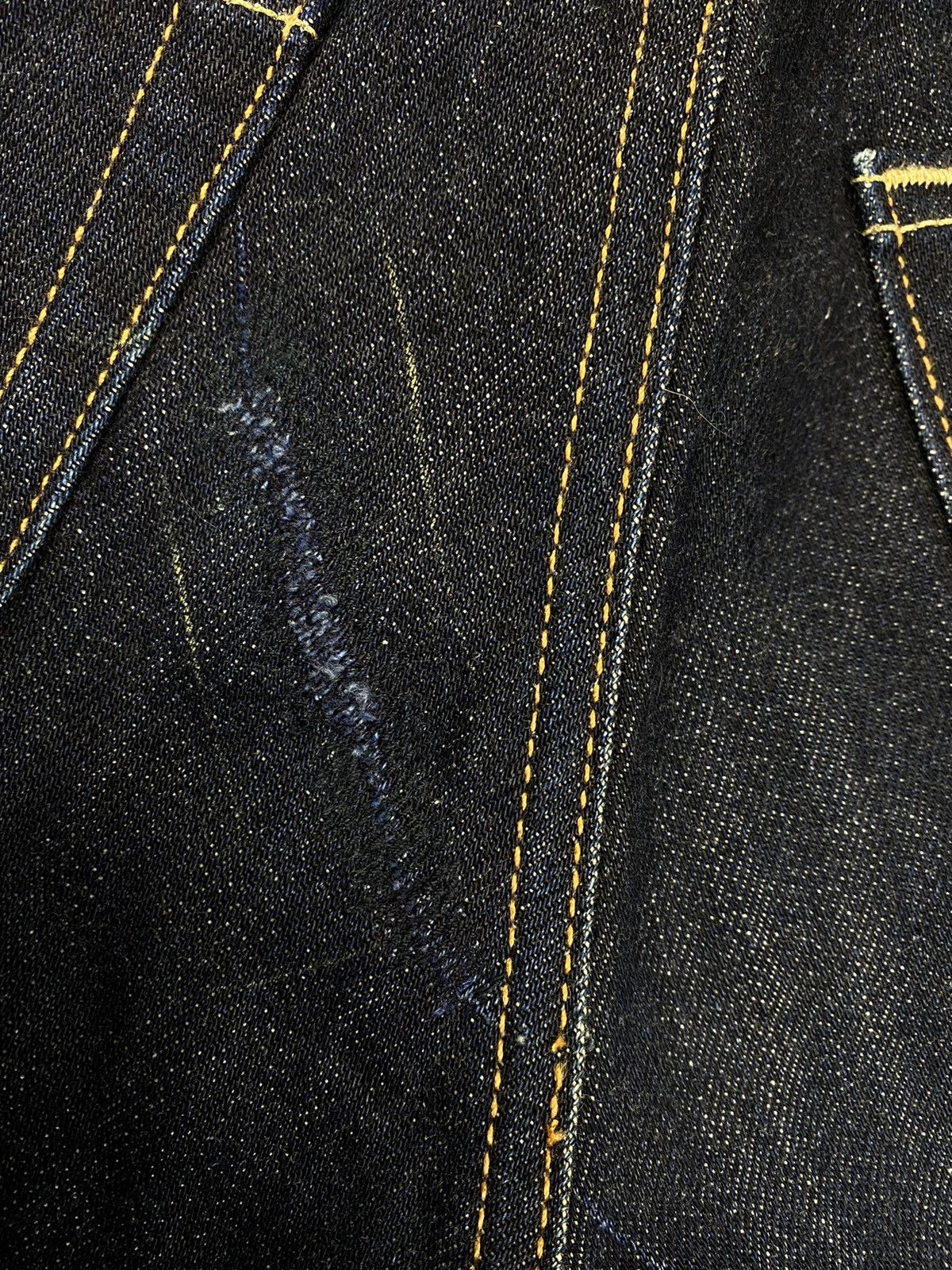 Uniqlo Uniqlo Regular Fit Denim Pants Size US 33 - 14 Thumbnail