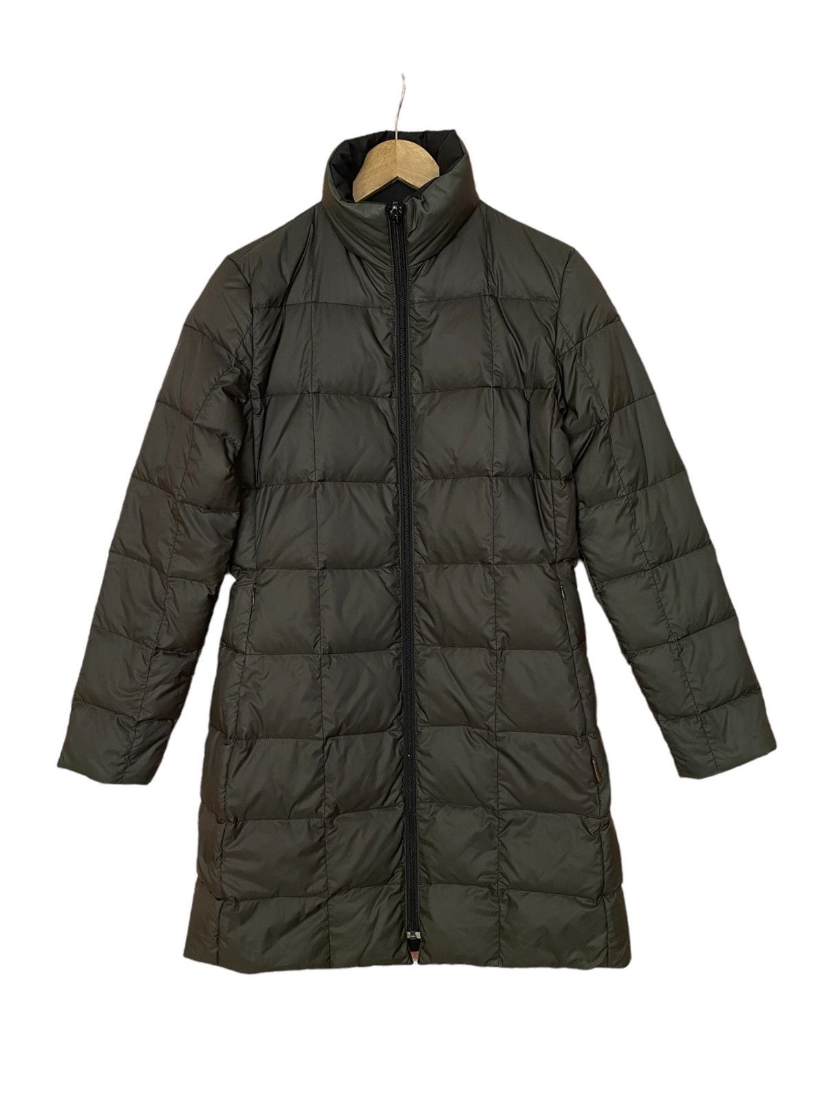 Moncler Moncler long puffer jacket reversible down jacket Size S / US 4 / IT 40 - 2 Thumbnail