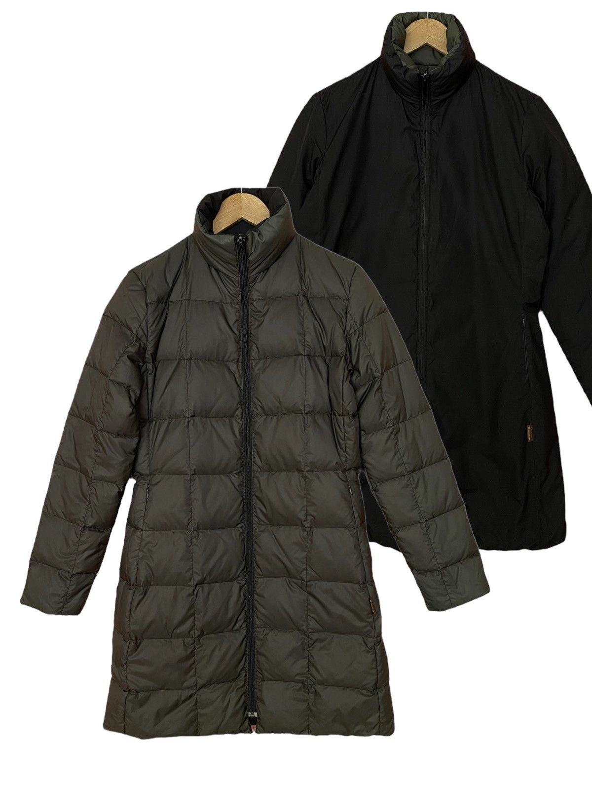 Moncler Moncler long puffer jacket reversible down jacket Size S / US 4 / IT 40 - 1 Thumbnail