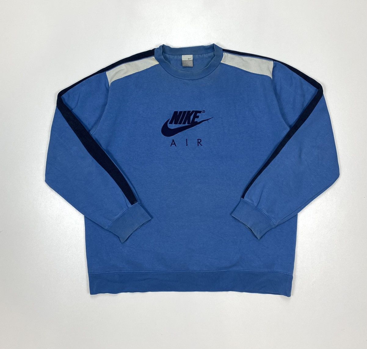 Japanese Brand × Nike VTG 90’s Nike Sweatshirt Embroidered Spell Out Logo Size XL Size US XL / EU 56 / 4 - 1 Thumbnail