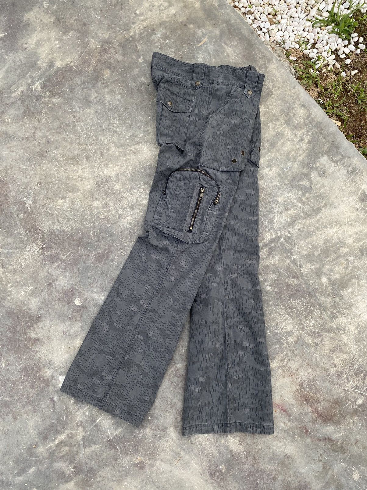 Japanese Brand Urban Collection Raindrop Cargo Flare Pants Size US 30 / EU 46 - 10 Thumbnail