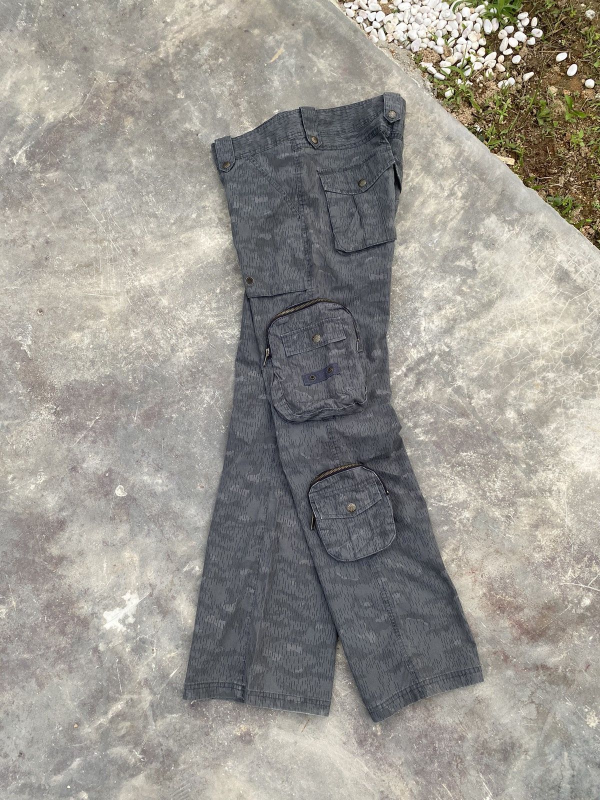 Japanese Brand Urban Collection Raindrop Cargo Flare Pants Size US 30 / EU 46 - 9 Thumbnail