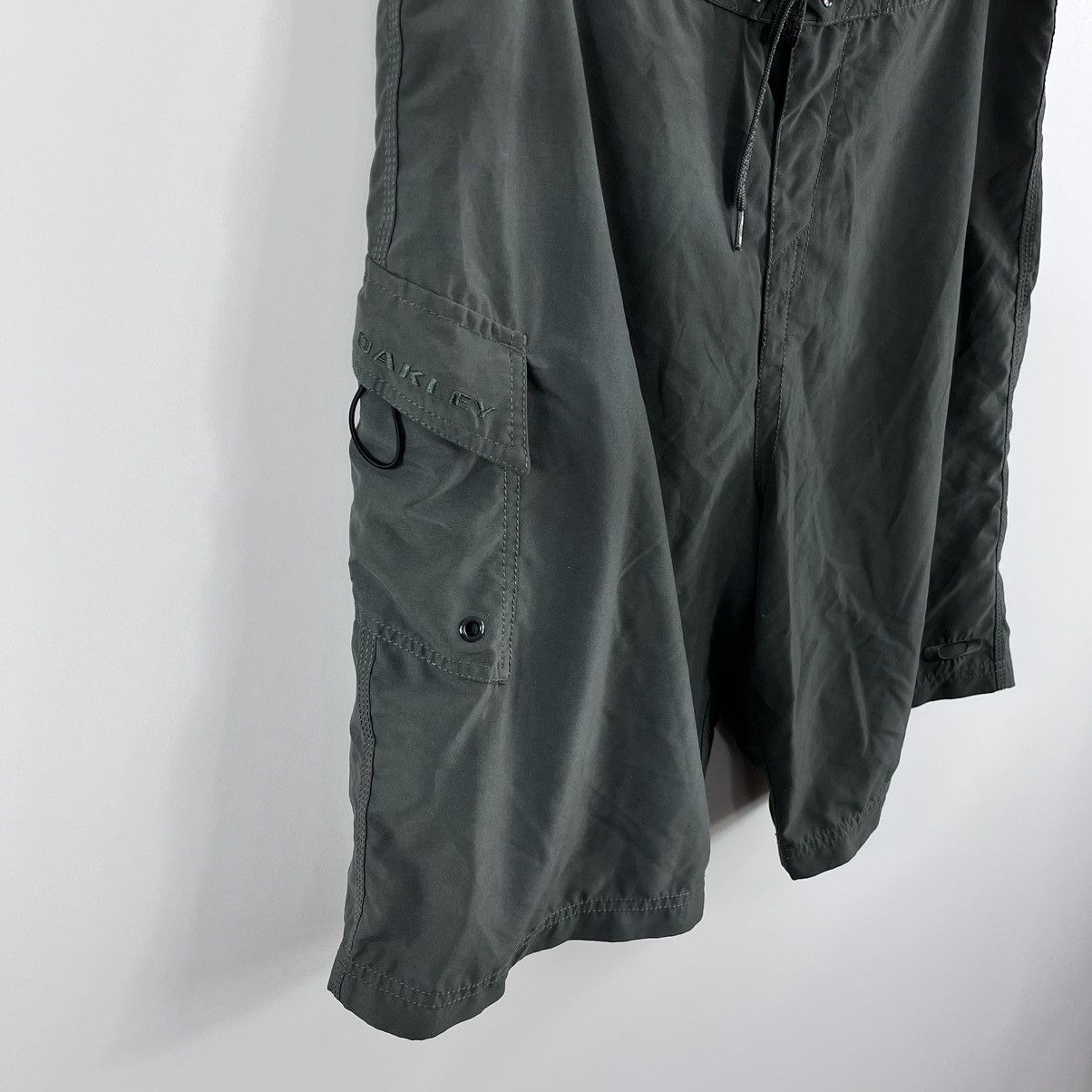 Oakley × Vintage Vintage Oakley Shorts Y2K Small Embroidery Logo Size XL Size US 36 / EU 52 - 3 Thumbnail