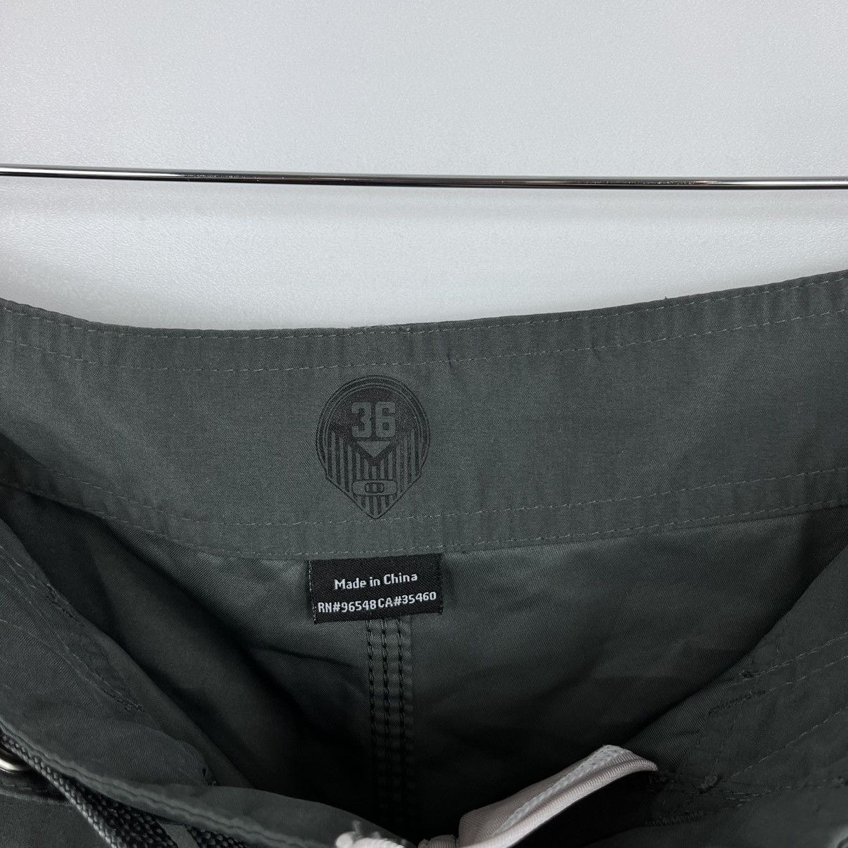 Oakley × Vintage Vintage Oakley Shorts Y2K Small Embroidery Logo Size XL Size US 36 / EU 52 - 9 Thumbnail