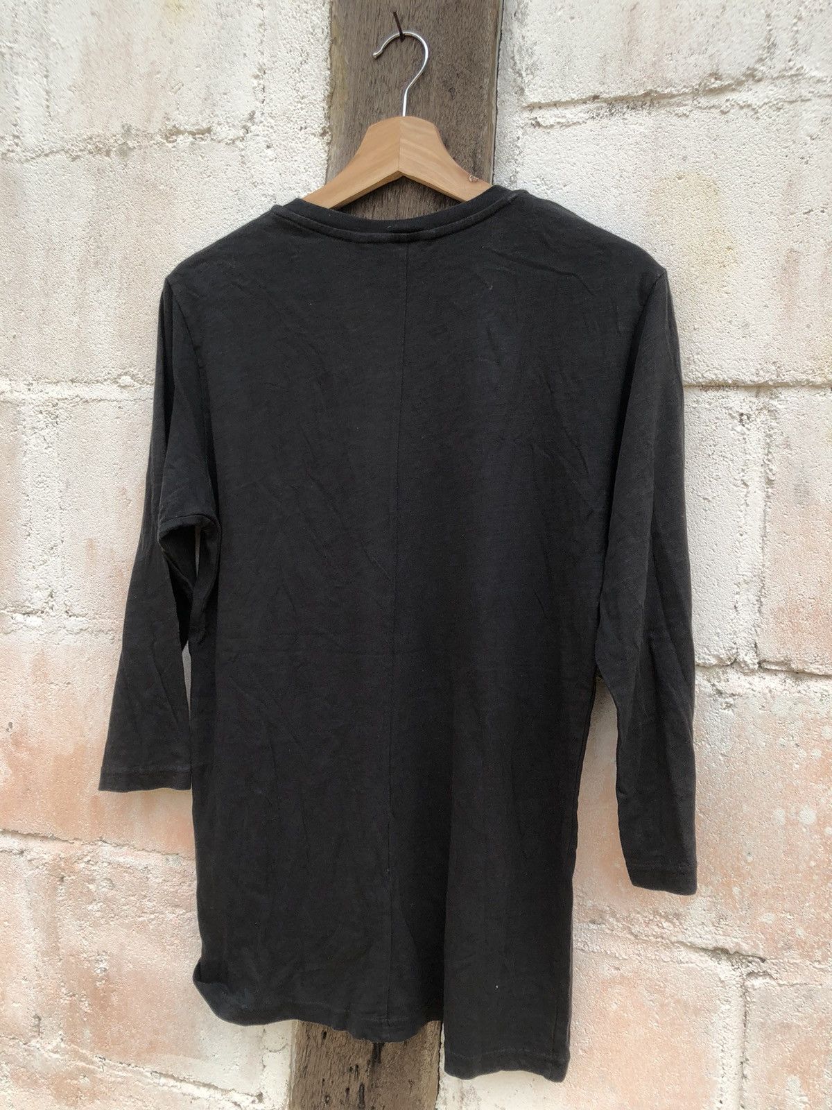 Undercover × Uniqlo Uniqlo Undercover Long Sleeve Size M / US 6-8 / IT 42-44 - 6 Thumbnail