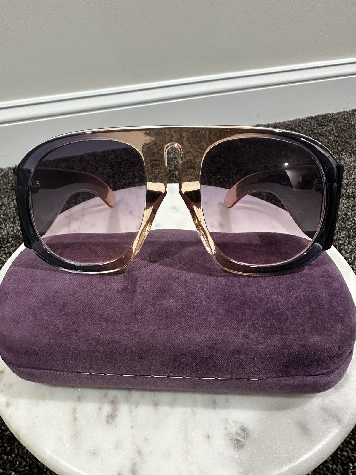 Gucci Gucci Lucite Transparent XL Frame Sunglasses Size ONE SIZE - 4 Thumbnail