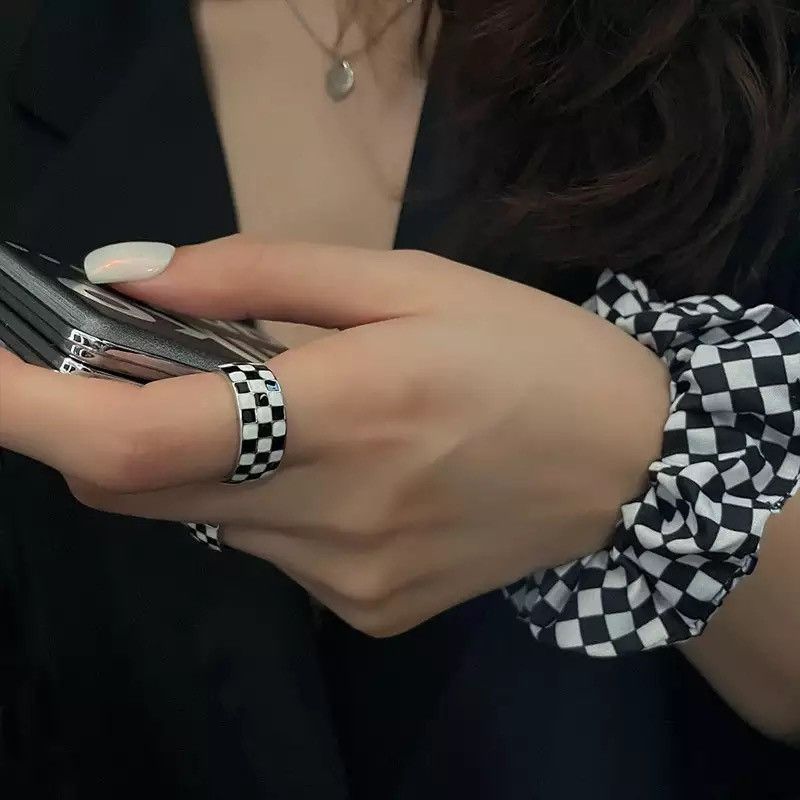 Jewelry × Vintage Couples Unique Black and White Grid Pattern Ring Size ONE SIZE - 2 Thumbnail