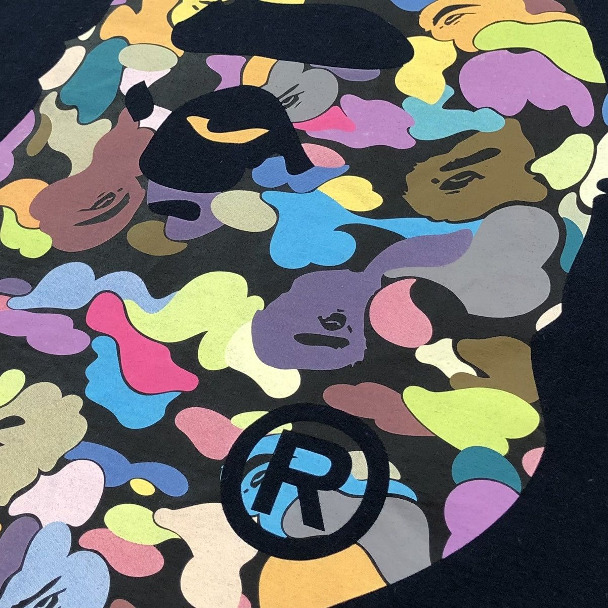 Bape OG Bape Multi Camo Big Head Tee Made In JAPAN Size US M / EU 48-50 / 2 - 3 Thumbnail