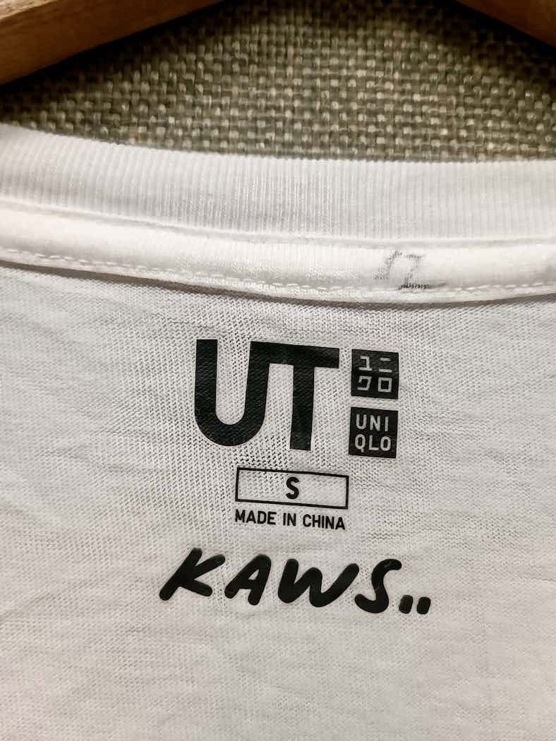 Japanese Brand × Kaws × Uniqlo t shirt kaws x uniqlo Size US S / EU 44-46 / 1 - 4 Thumbnail