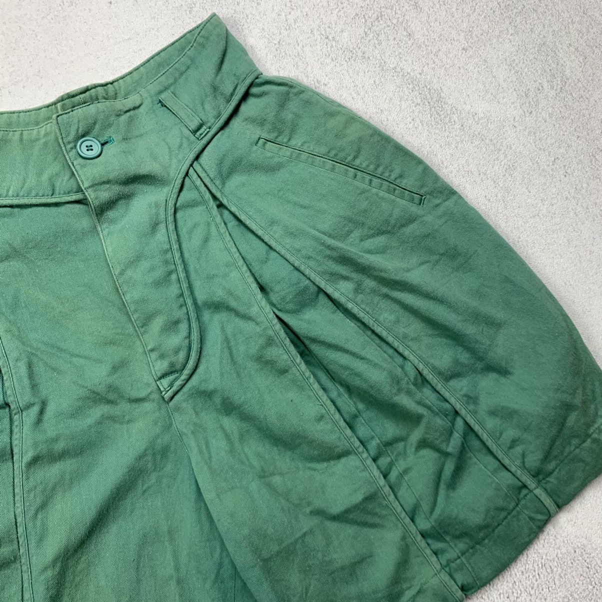 Issey Miyake Vintage Issey Miyake Short Pants Size 24" / US 00 / IT 34 - 4 Thumbnail