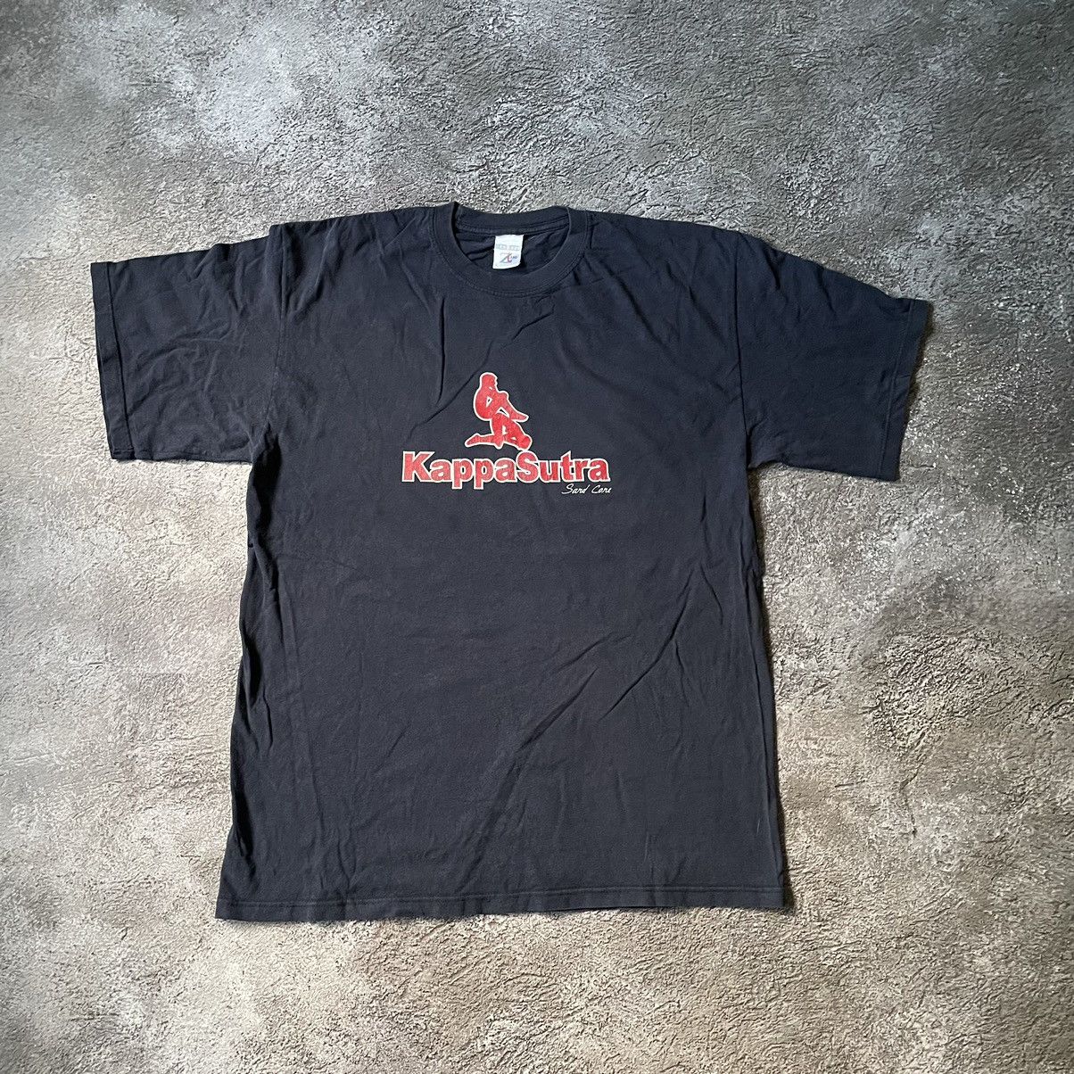 Vintage Vintage Y2K Kappasutra Graphic Tee Black Oversized Indie XL Size US XL / EU 56 / 4 - 2 Thumbnail