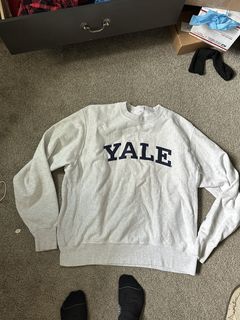 Vintage 90s YALE University Crewneck Sweatshirt Big Logo YALE 