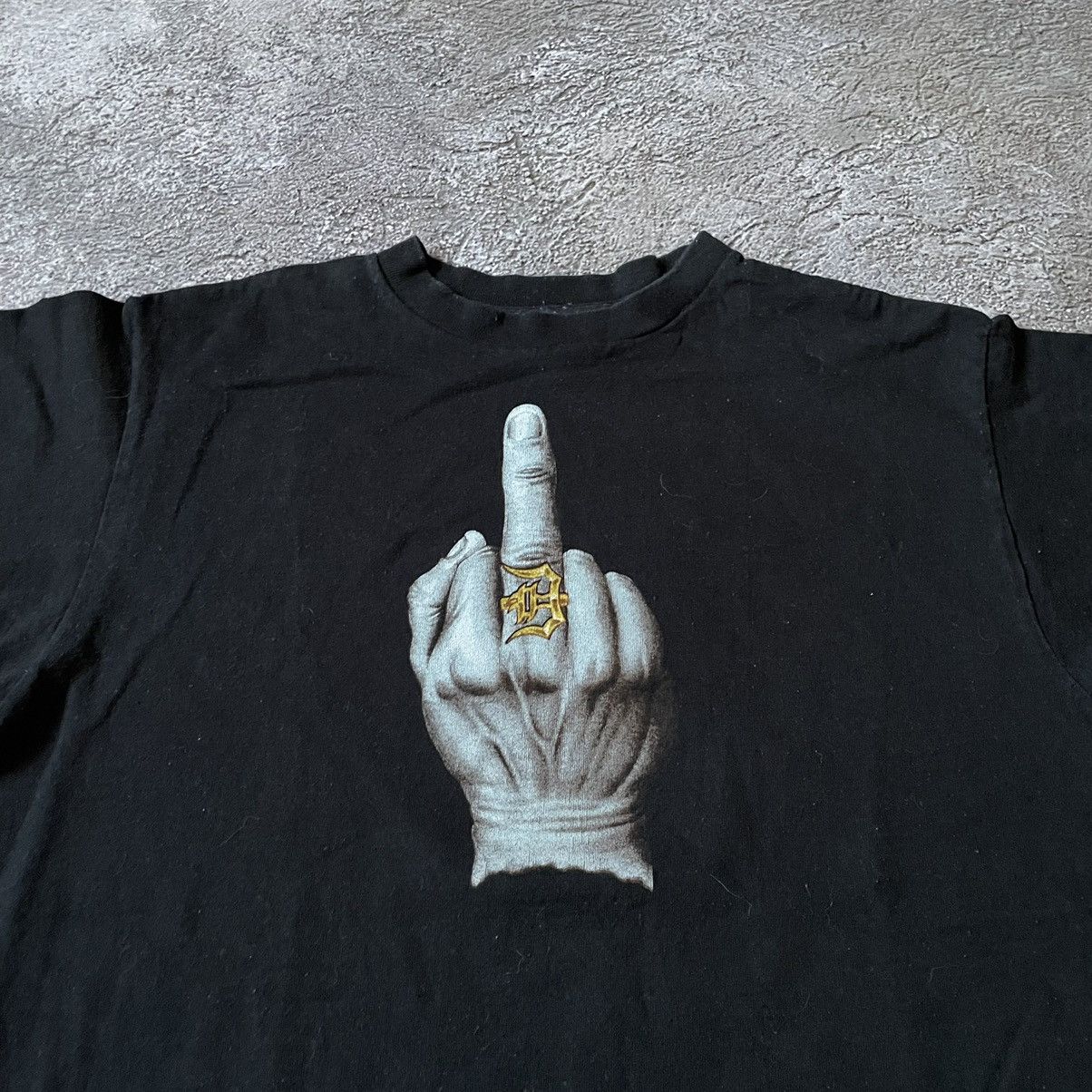 Vintage Vintage 90s ADULT FUNNY TEE FUCK MIDDLE FINGER L Size US L / EU 52-54 / 3 - 5 Thumbnail