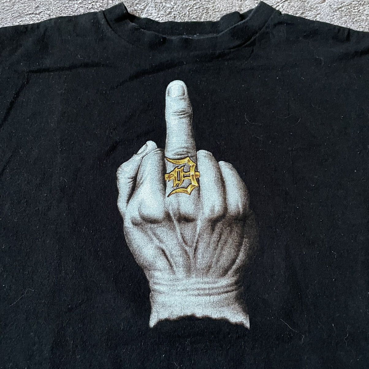 Vintage Vintage 90s ADULT FUNNY TEE FUCK MIDDLE FINGER L Size US L / EU 52-54 / 3 - 6 Thumbnail