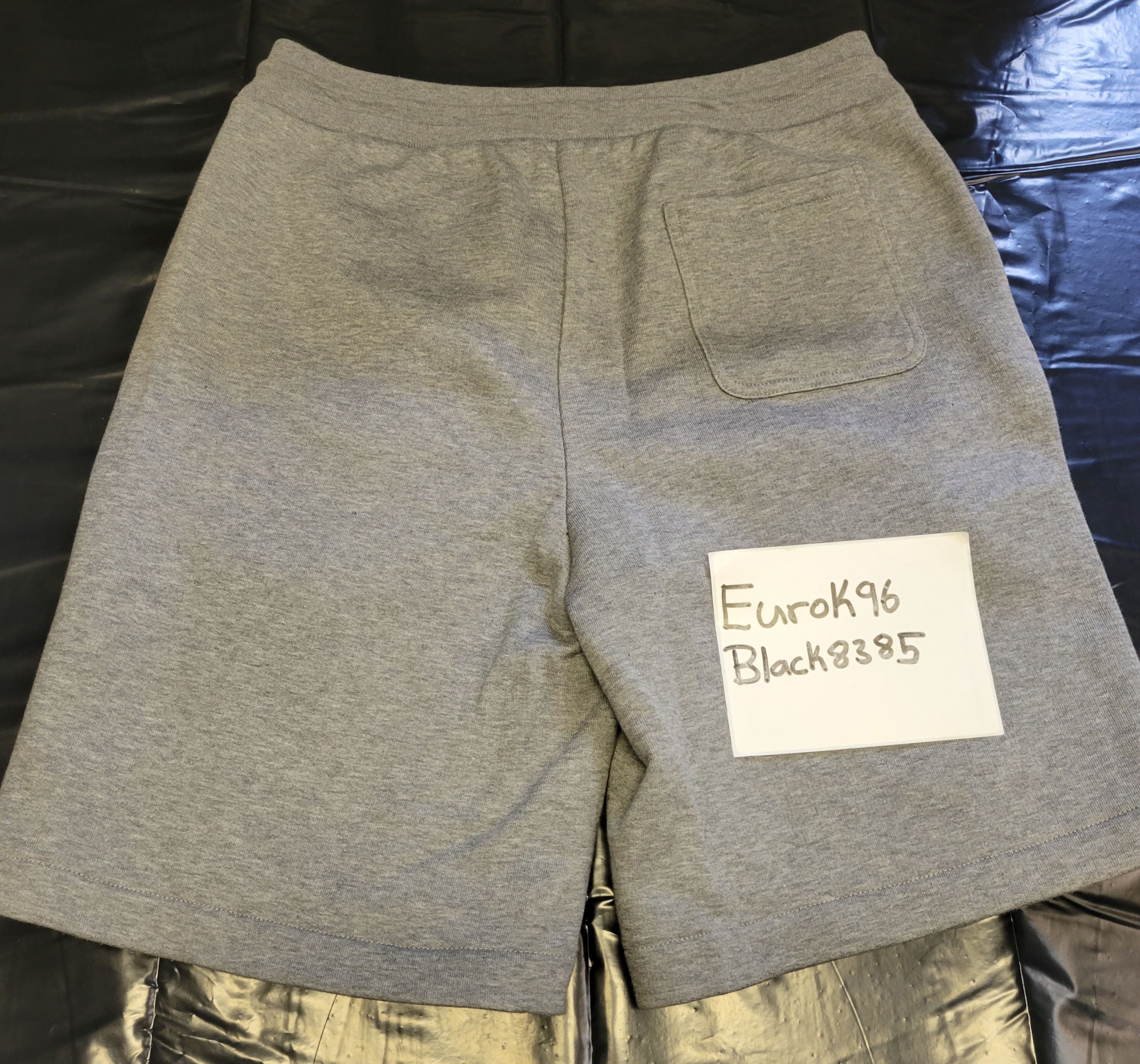Louis Vuitton Louis Vuitton x Nigo Sweat-Shorts Size US 32 / EU 48 - 2 Thumbnail