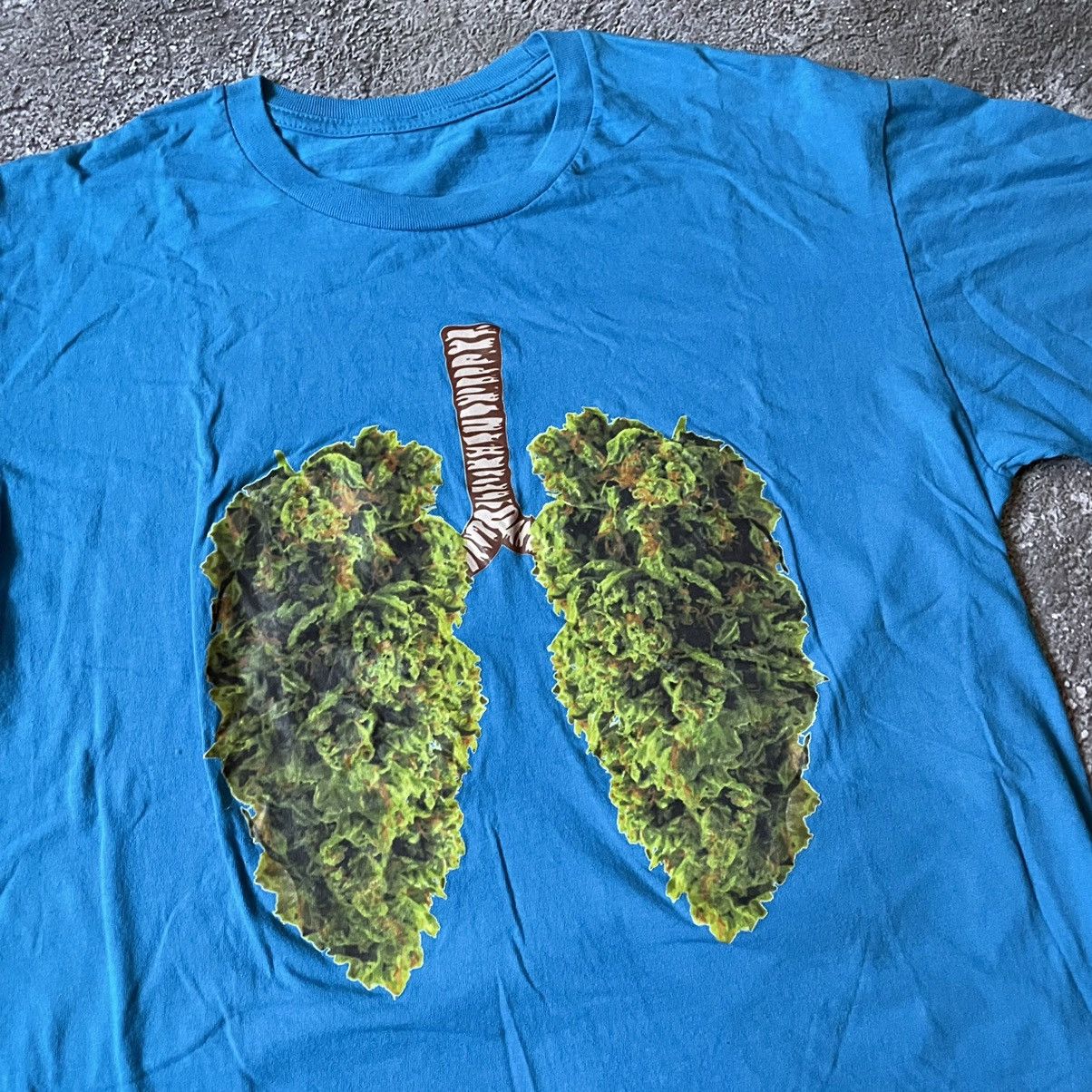 Vintage Vintage Y2K Graphic Tee Sun Faded Lungs Print Blue Grunge L Size US L / EU 52-54 / 3 - 6 Thumbnail