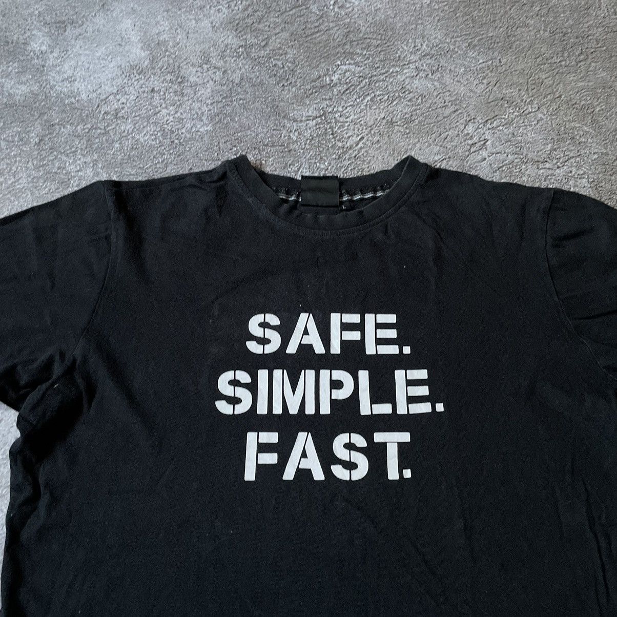 Vintage Vintage Y2K Graphic Tee Safe Simple Fast Logo Streetwear L Size US L / EU 52-54 / 3 - 5 Thumbnail