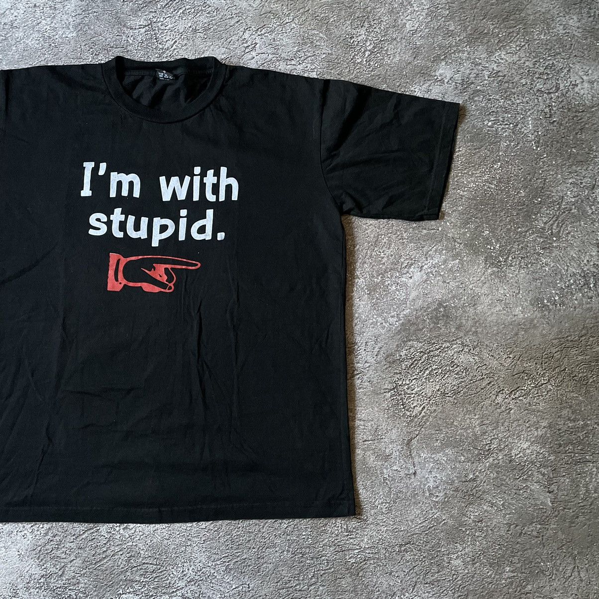 Vintage VINTAGE Y2K “ IM WITH STUPID LOGO “ FUNNY SLOGAN TEE Size US XL / EU 56 / 4 - 3 Thumbnail