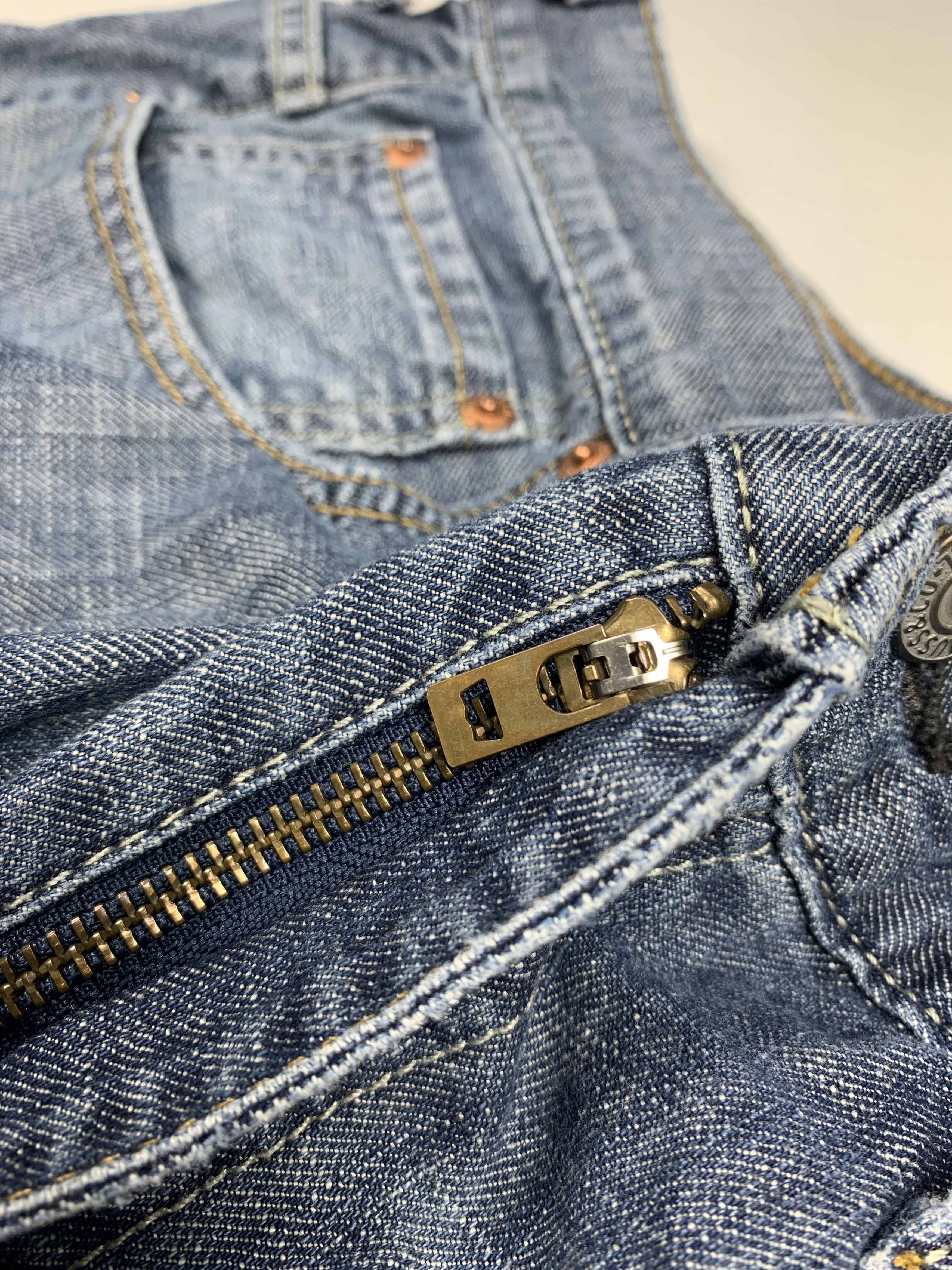 Levi's × Vintage Vintage LEVI'S 569 Distressed Faded Mid Wash Jeans Size US 36 / EU 52 - 5 Thumbnail